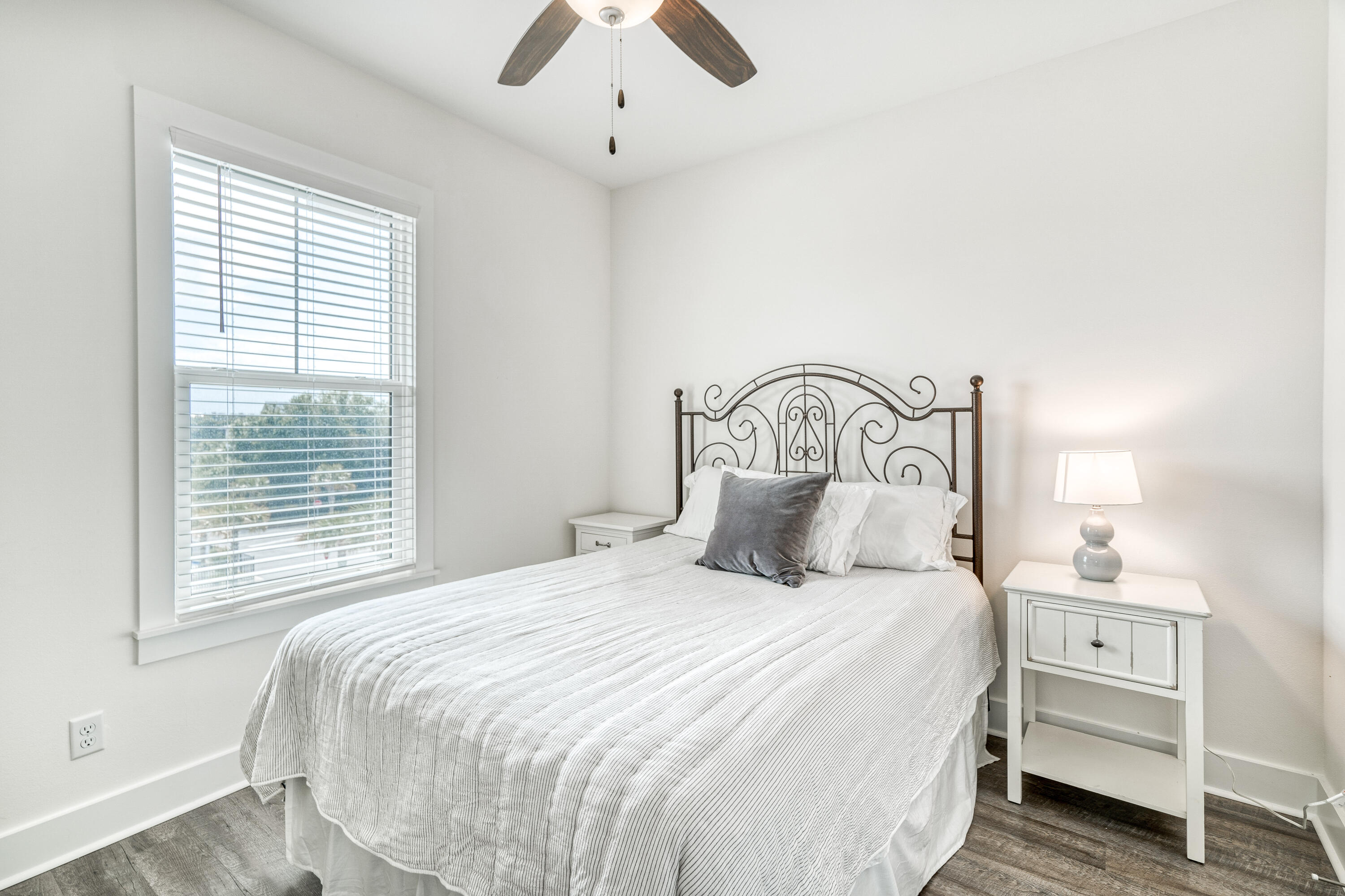 Hidden Lake Condominium - Residential