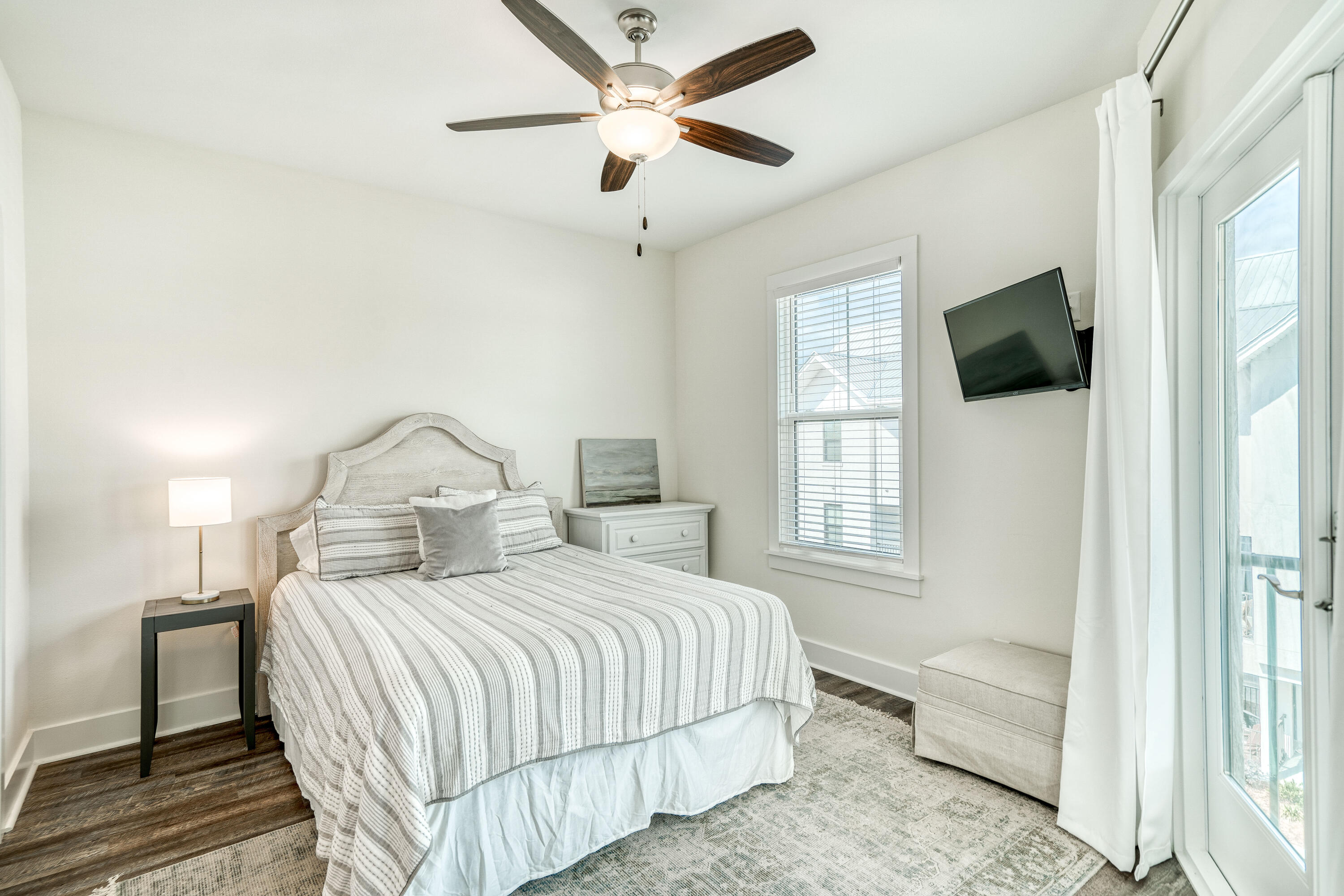 Hidden Lake Condominium - Residential