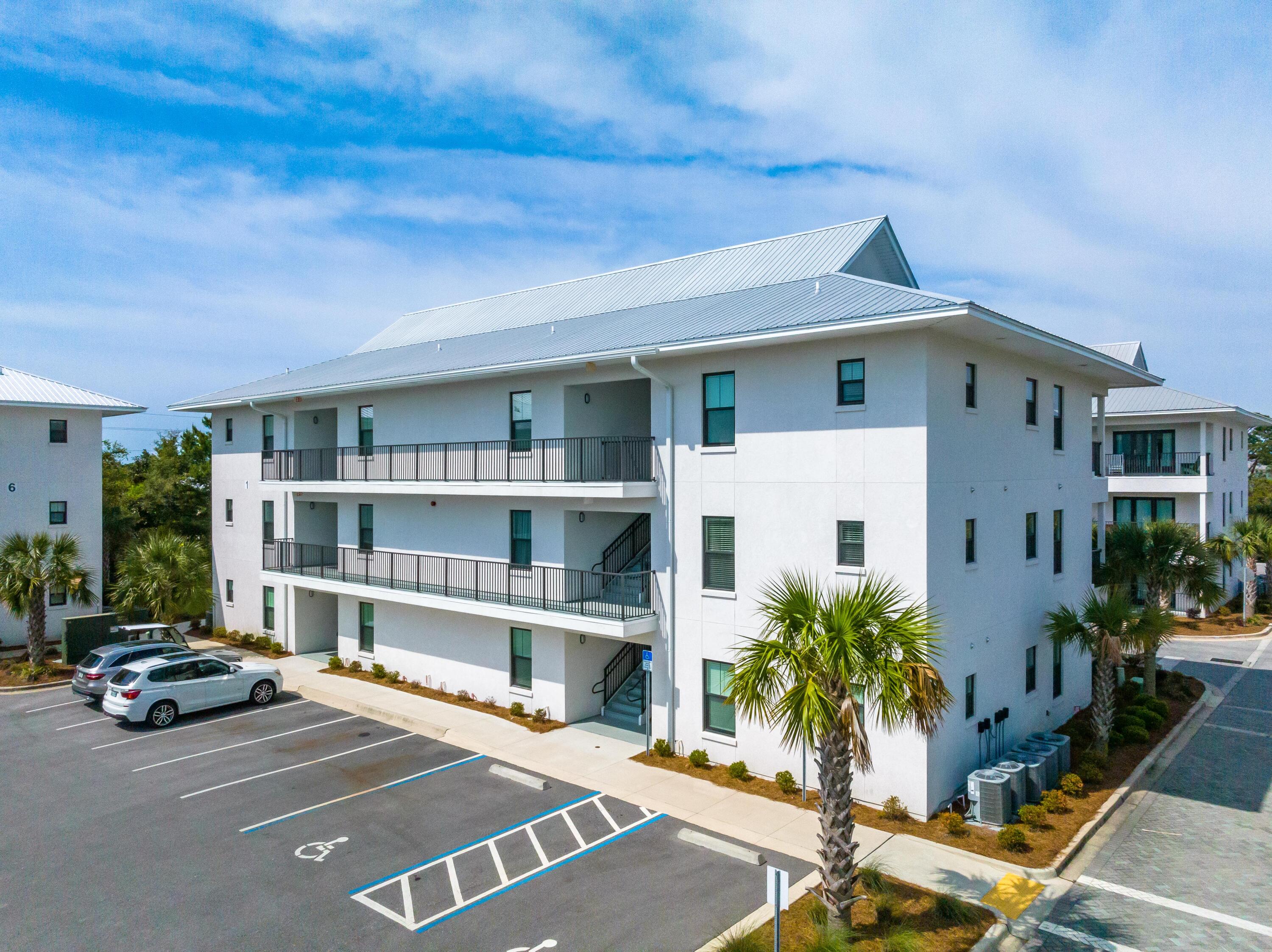 Hidden Lake Condominium - Residential