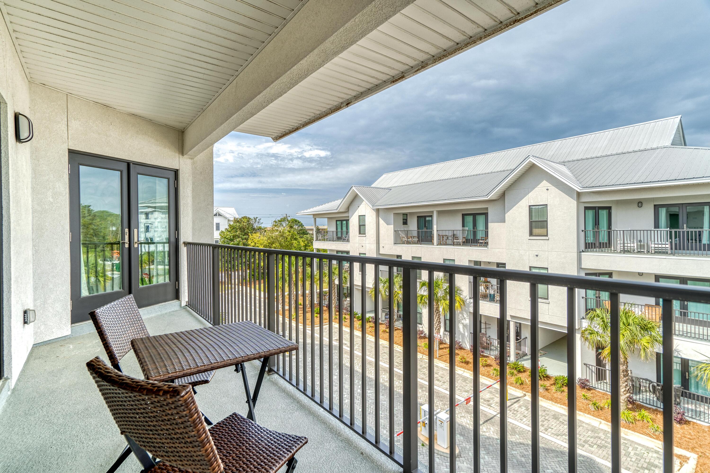 Hidden Lake Condominium - Residential