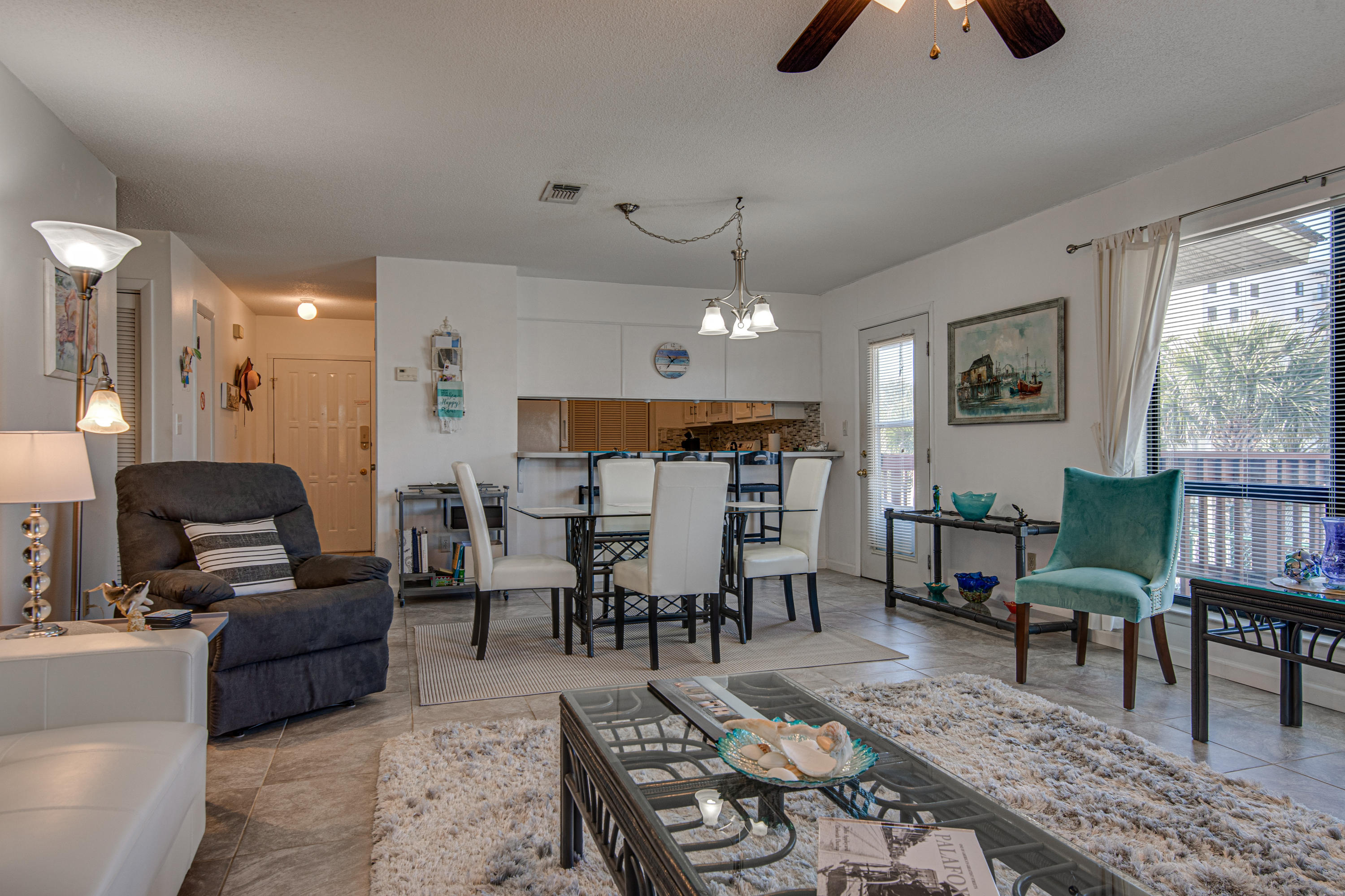 BEACHVIEW CONDOMINIUM - Residential