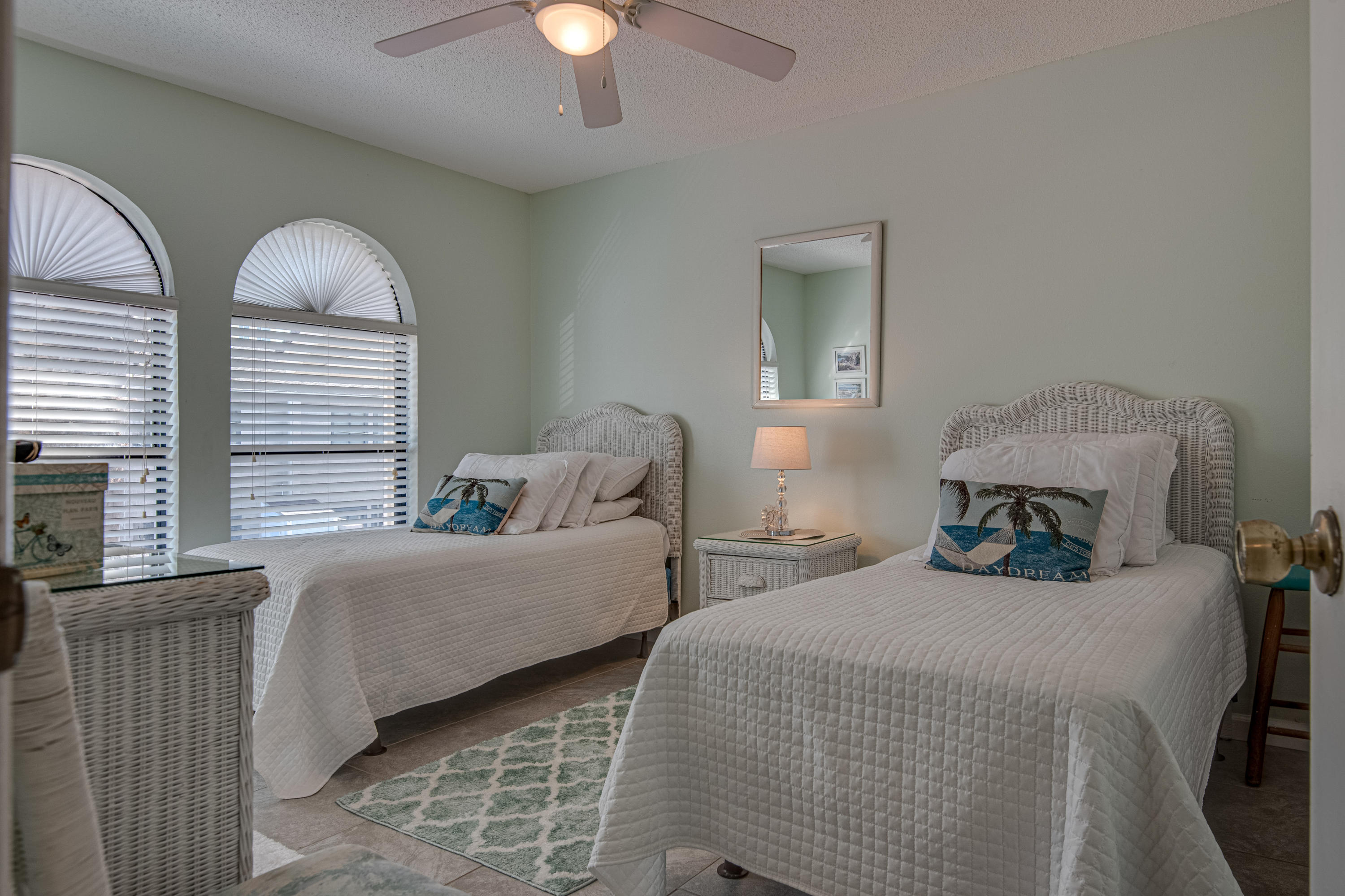 BEACHVIEW CONDOMINIUM - Residential