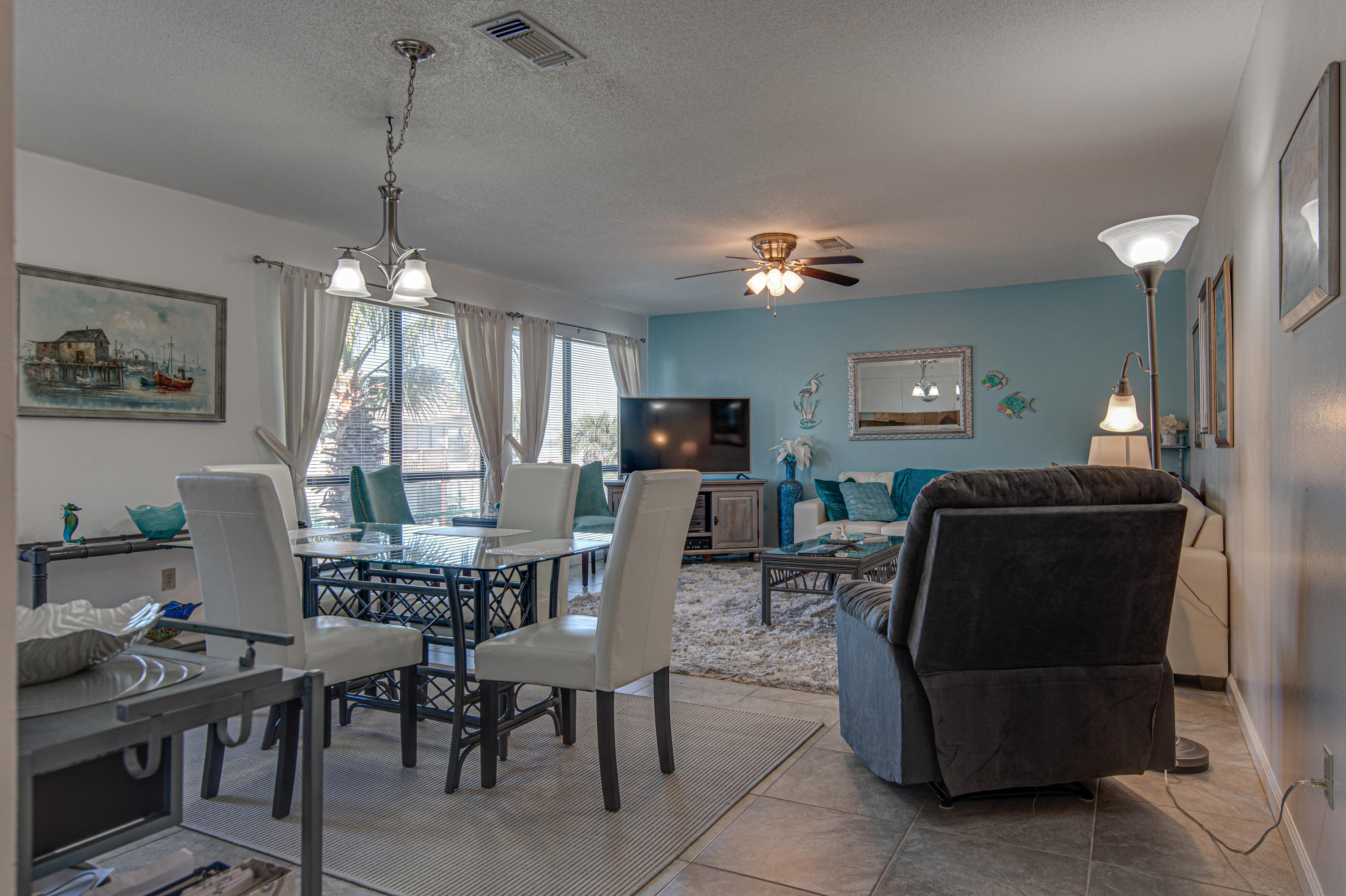 BEACHVIEW CONDOMINIUM - Residential