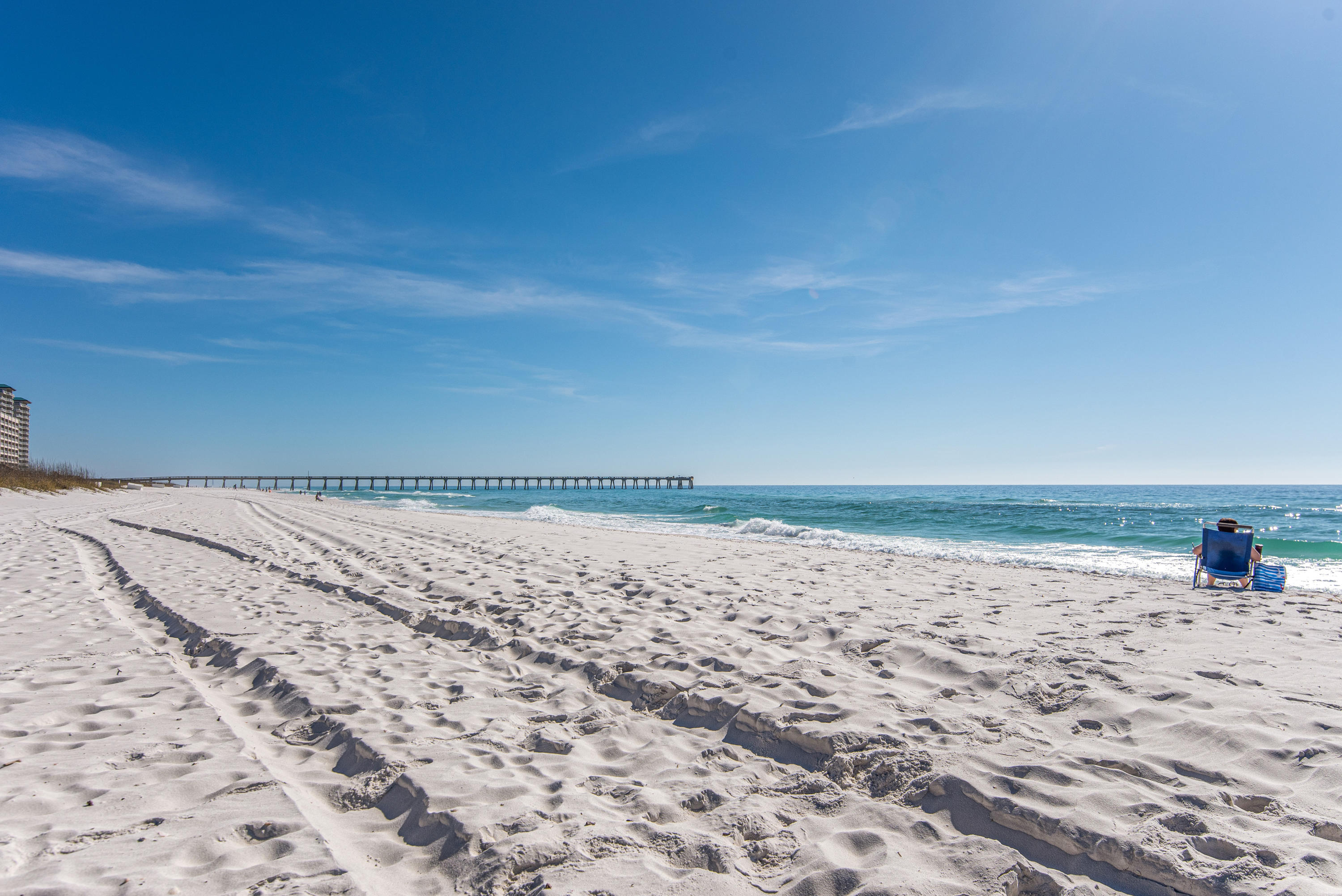 BEACHVIEW CONDOMINIUM - Residential