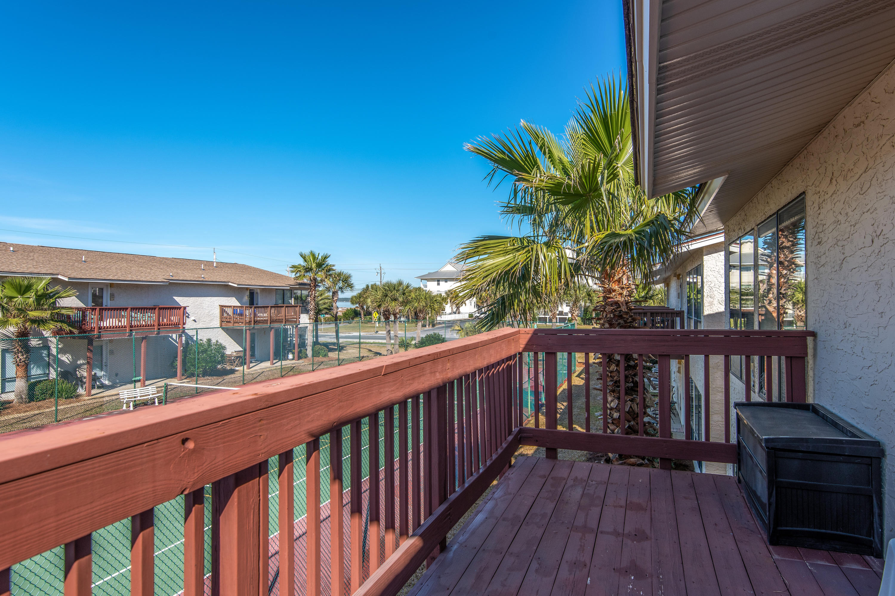 BEACHVIEW CONDOMINIUM - Residential