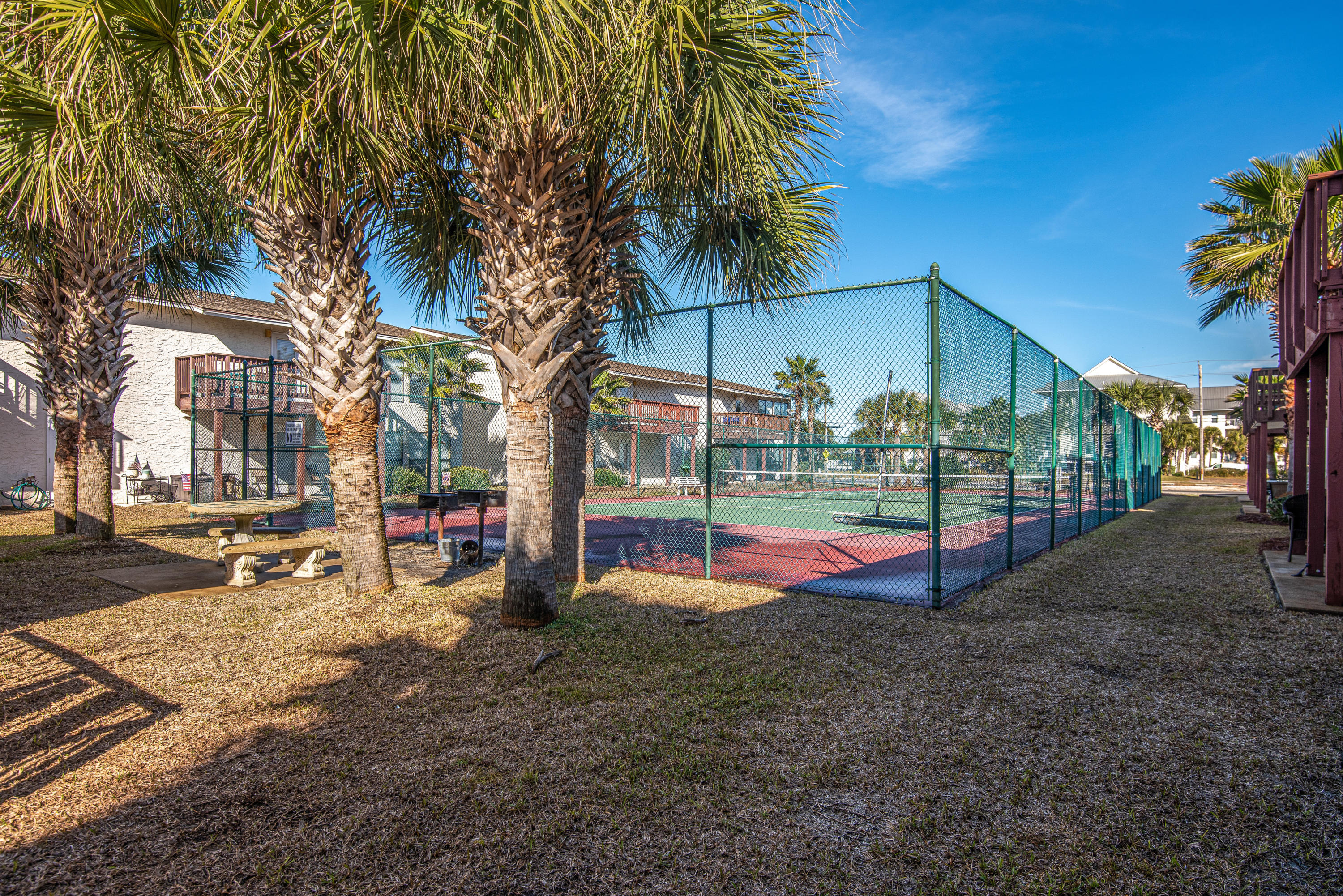 BEACHVIEW CONDOMINIUM - Residential