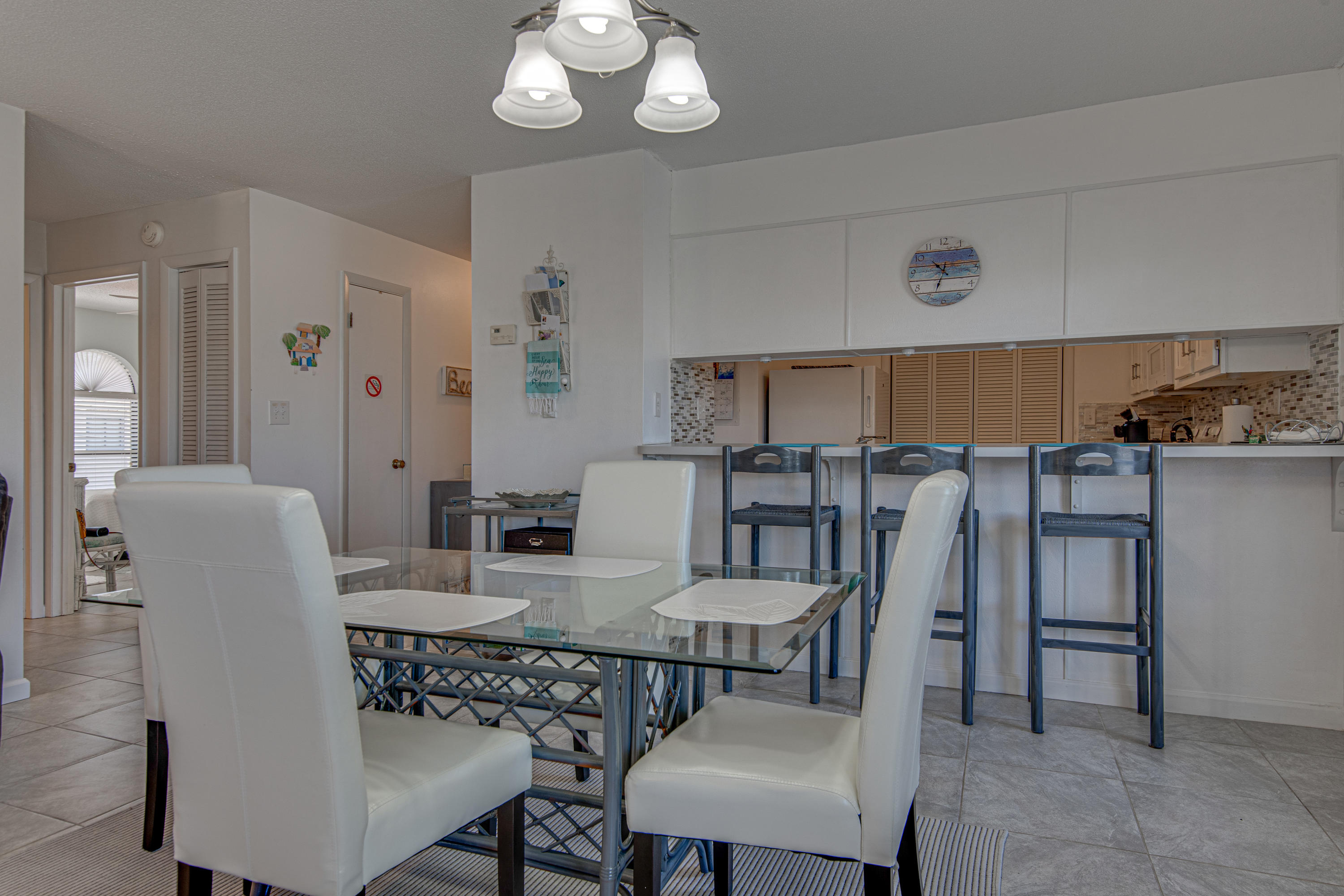 BEACHVIEW CONDOMINIUM - Residential