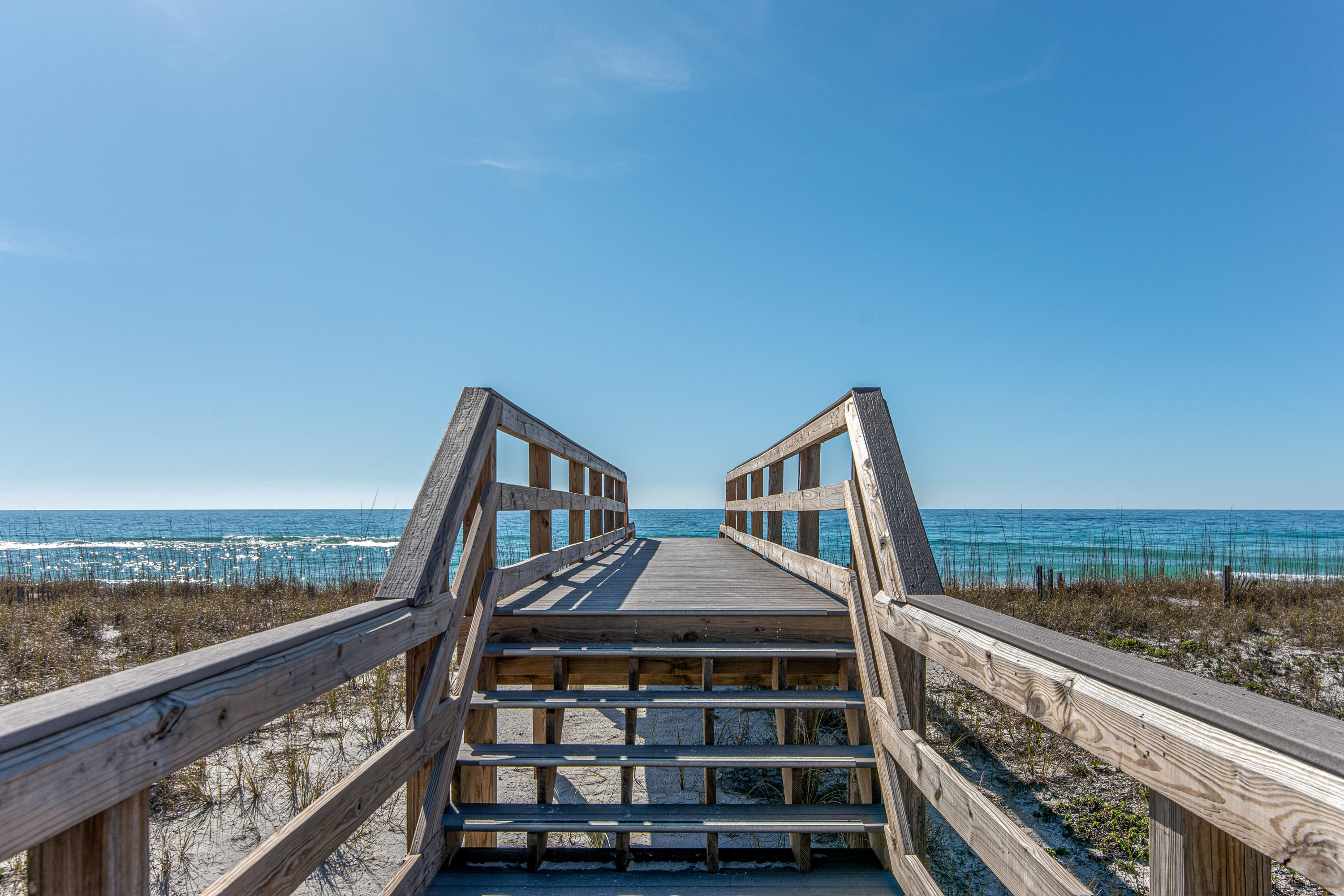 BEACHVIEW CONDOMINIUM - Residential