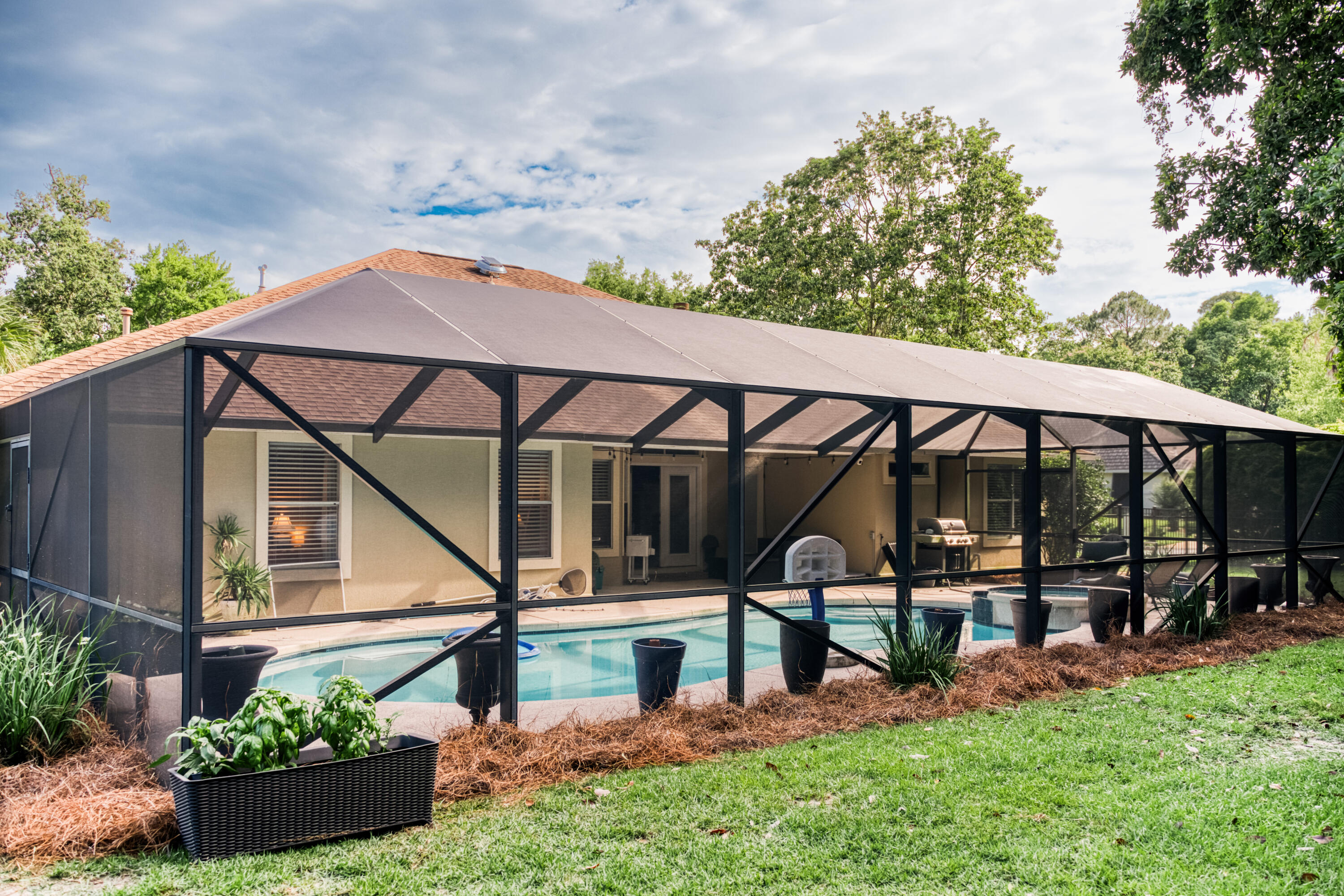 GLENLAKE PH 1 - Residential