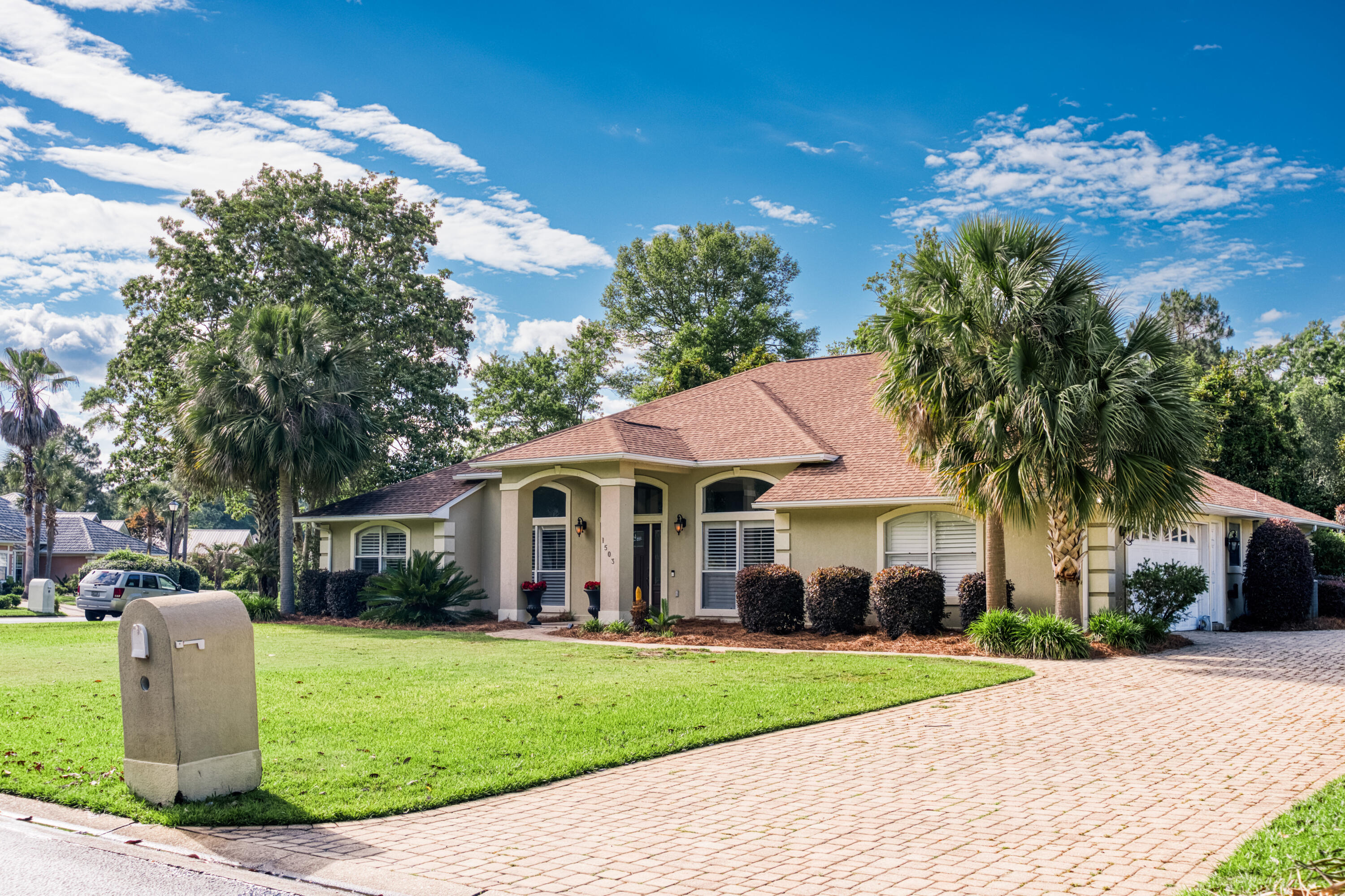 GLENLAKE PH 1 - Residential