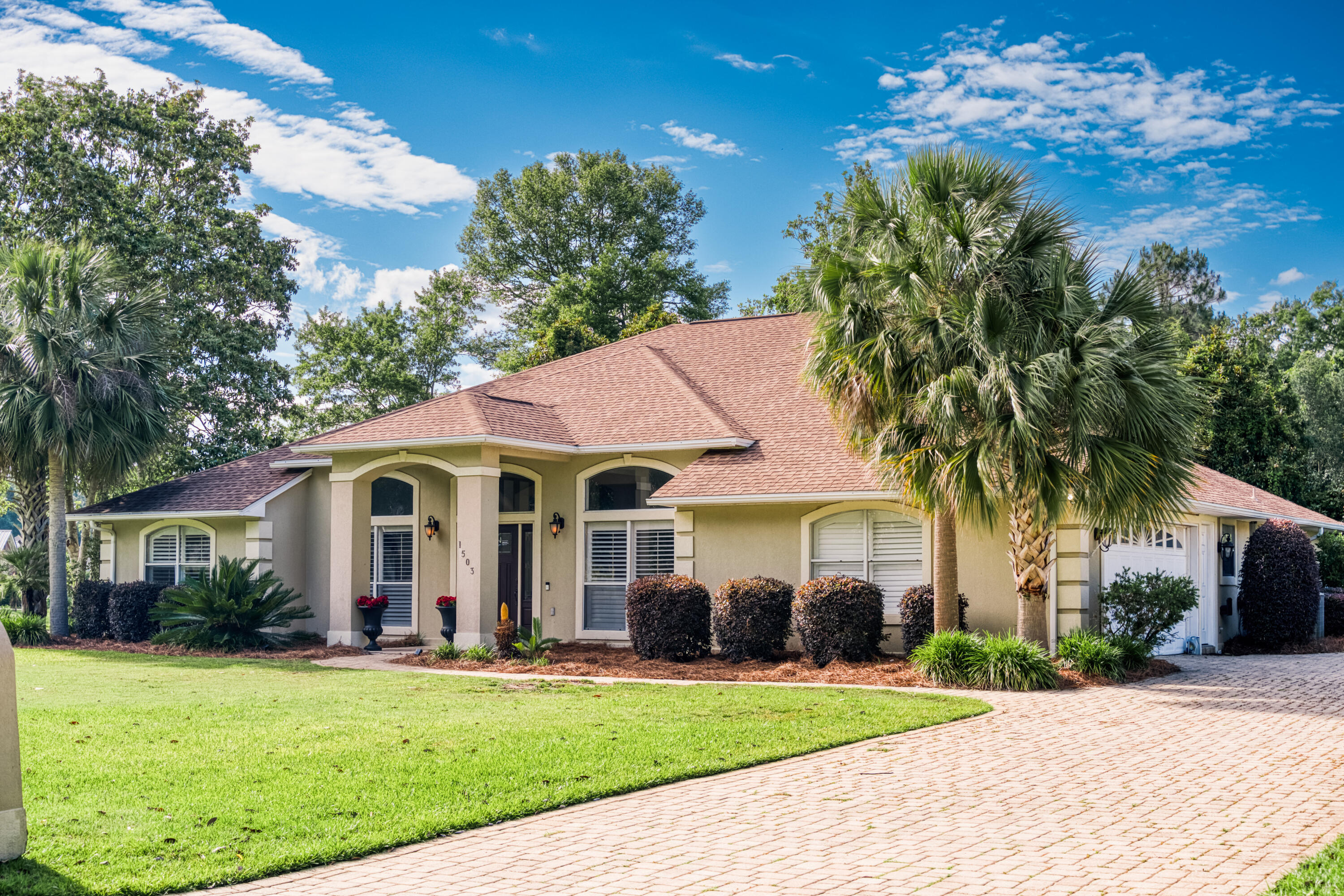 GLENLAKE PH 1 - Residential