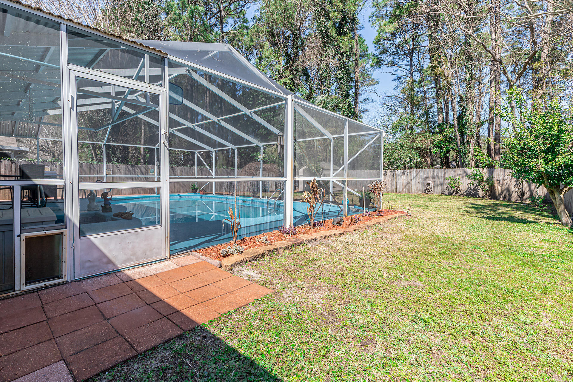 VALPARAISO PINECREST 6 - Residential