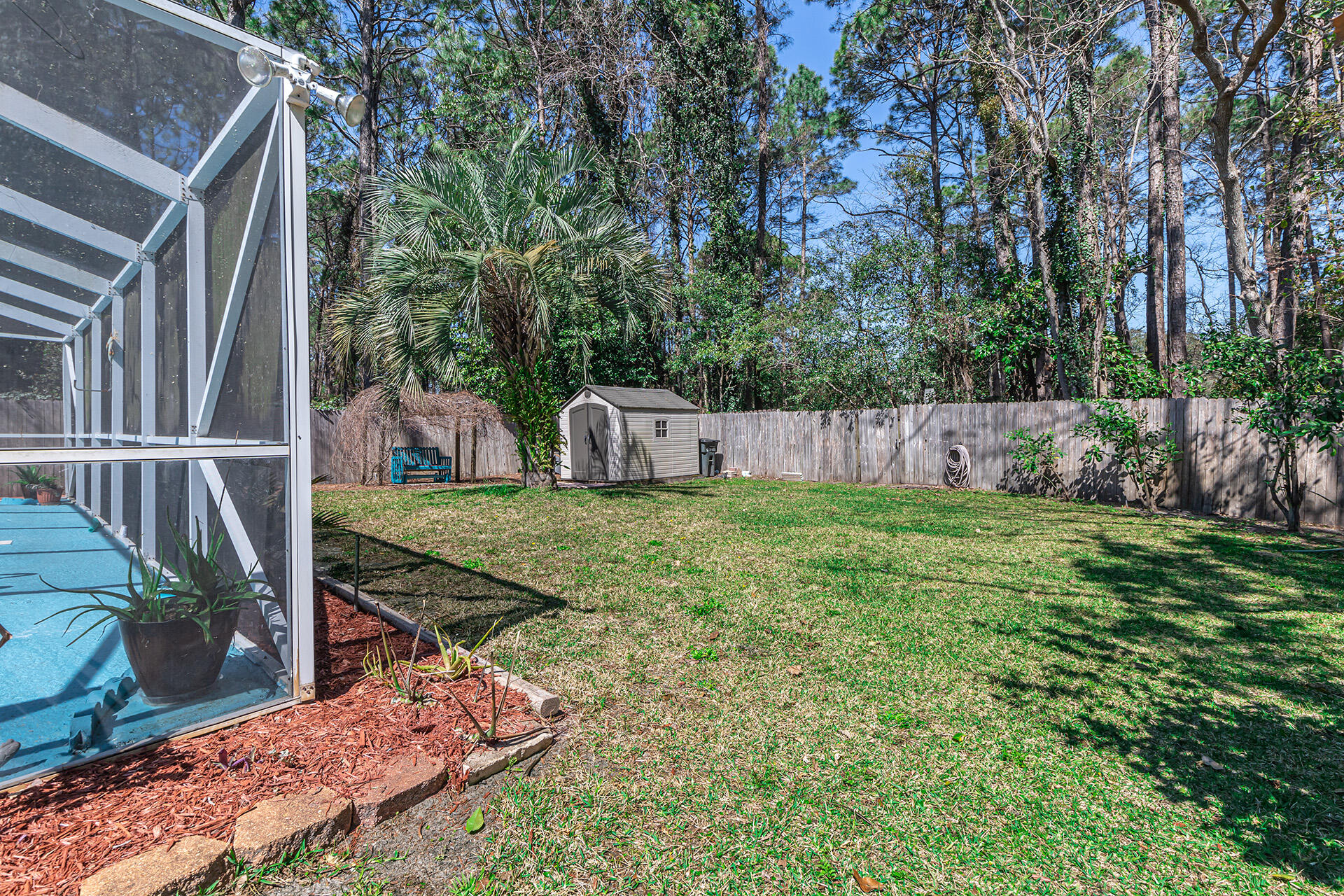 VALPARAISO PINECREST 6 - Residential