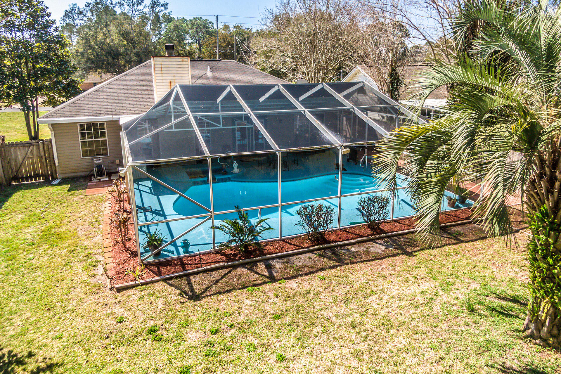 VALPARAISO PINECREST 6 - Residential