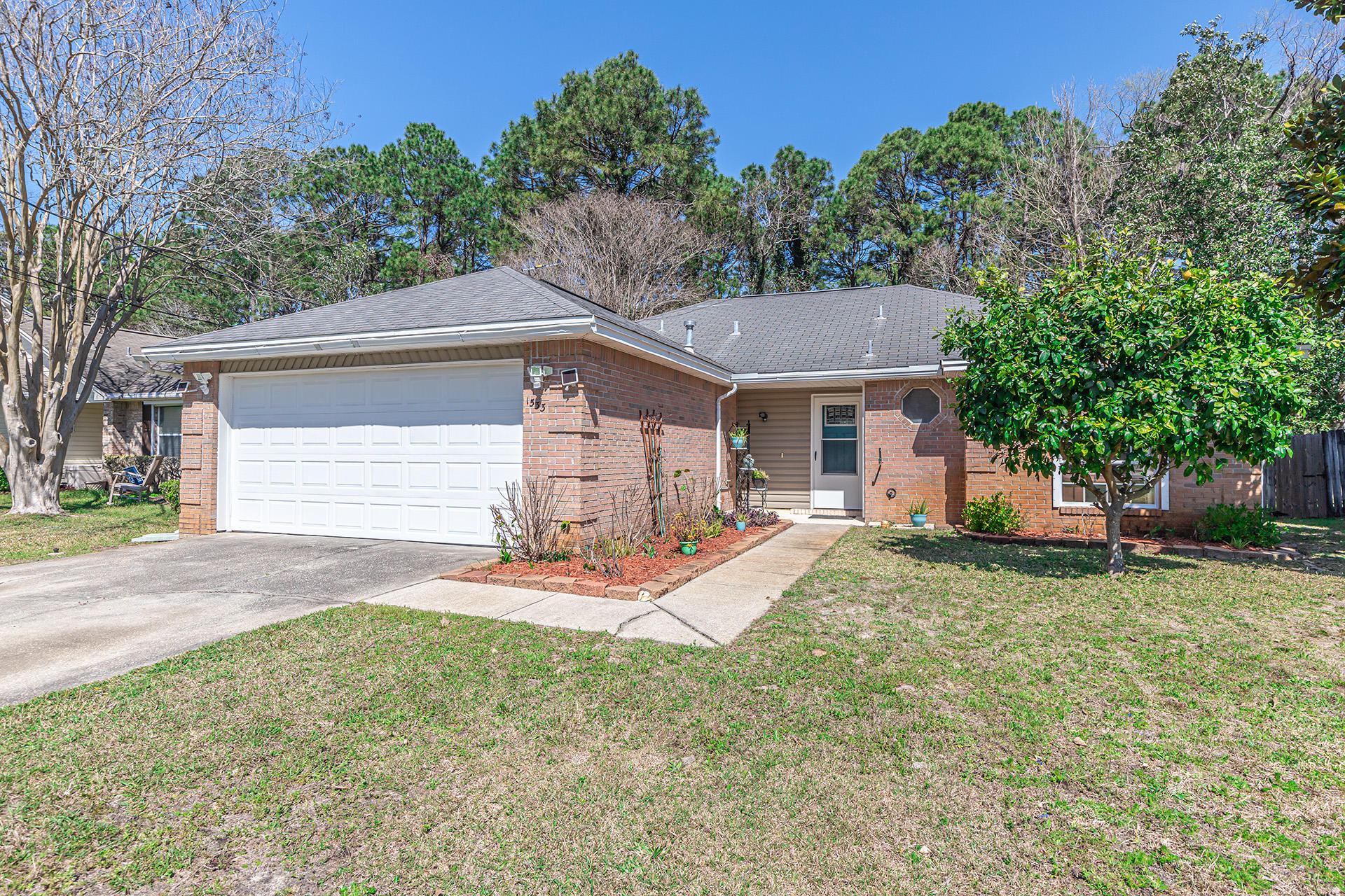 VALPARAISO PINECREST 6 - Residential