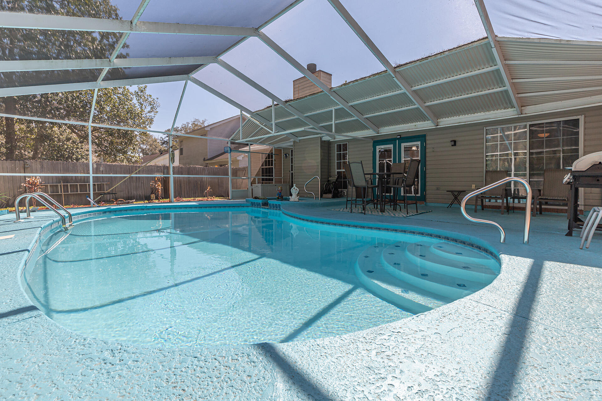 VALPARAISO PINECREST 6 - Residential