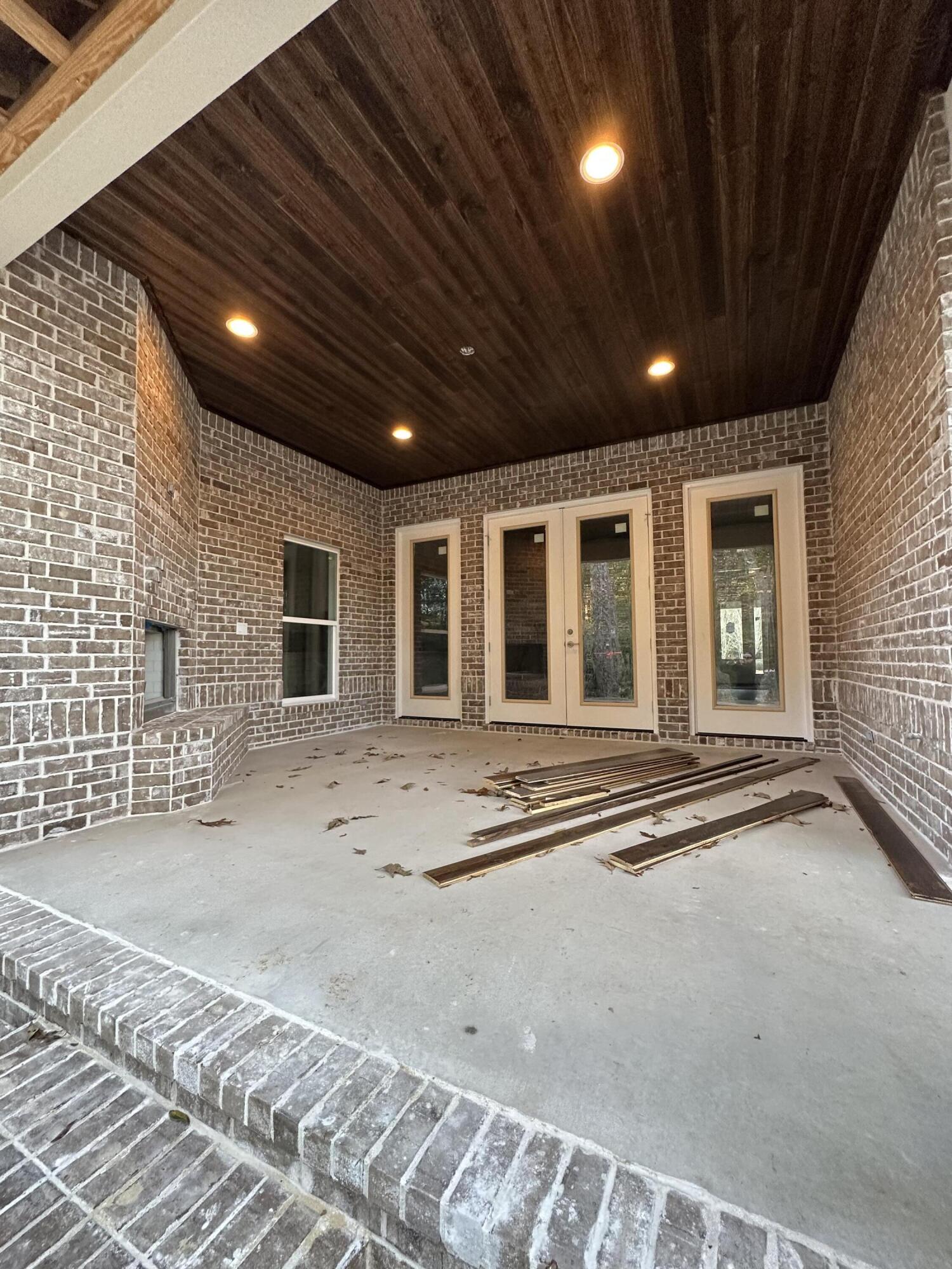CLAIRES VINEYARD - Residential