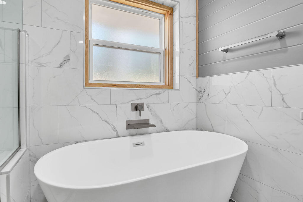 NORTHWOOD - Residential Lease