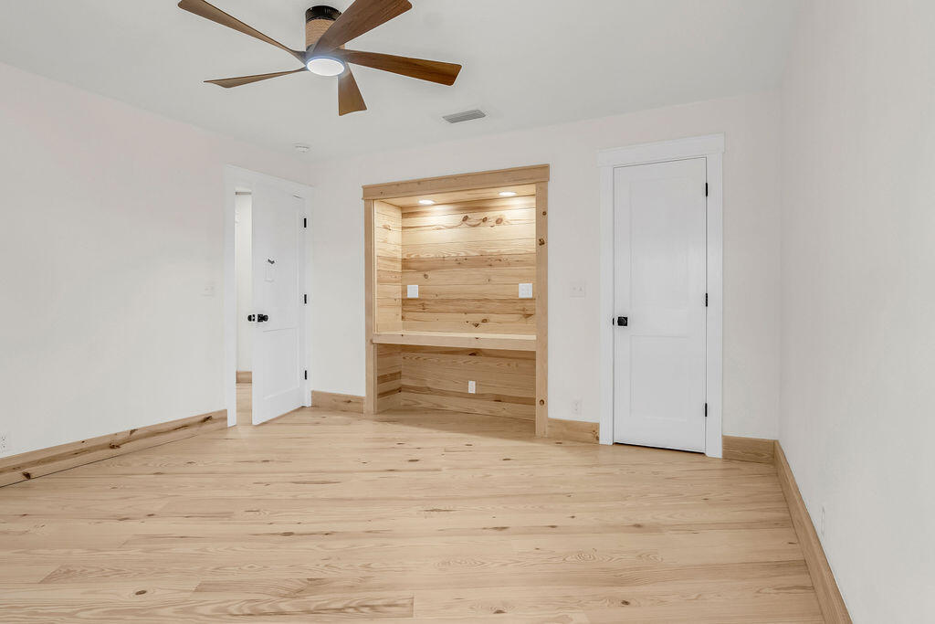 NORTHWOOD - Residential Lease