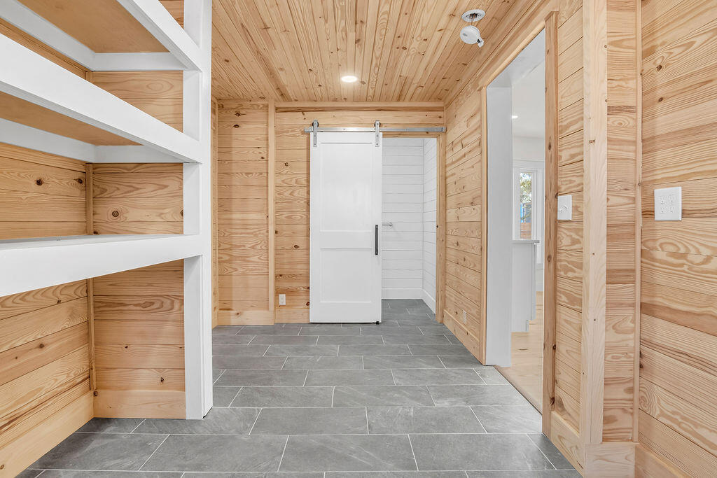 NORTHWOOD - Residential Lease