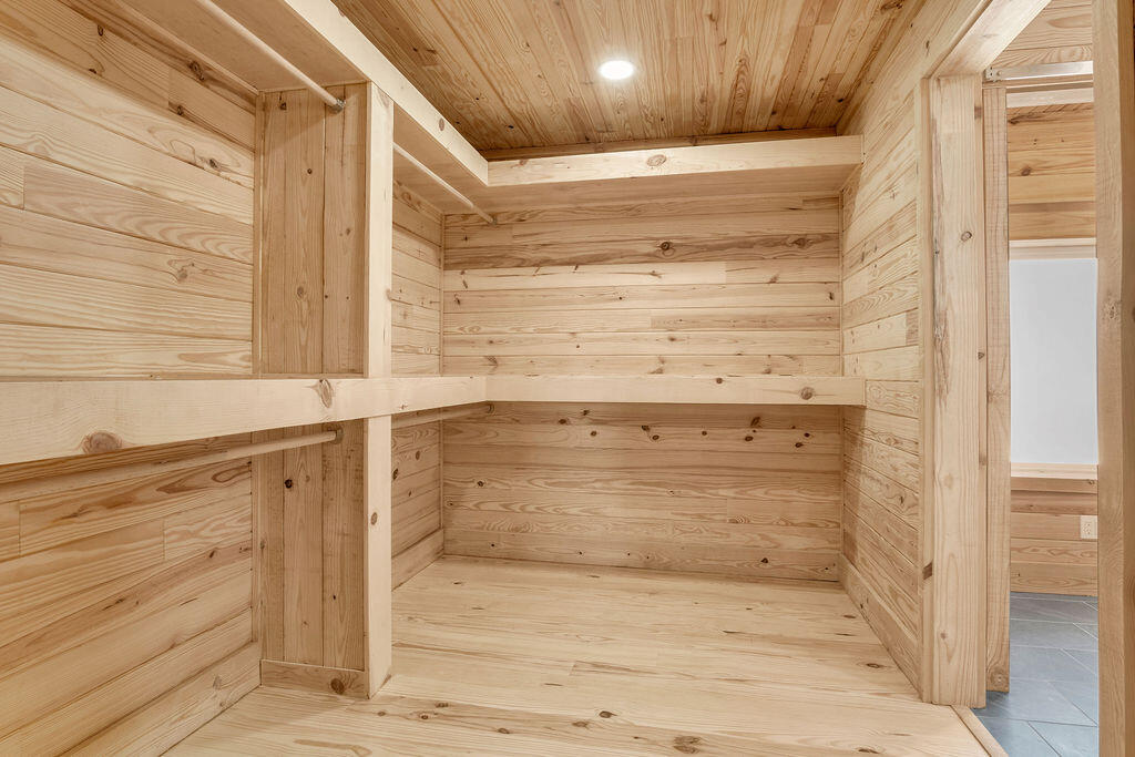 NORTHWOOD - Residential Lease