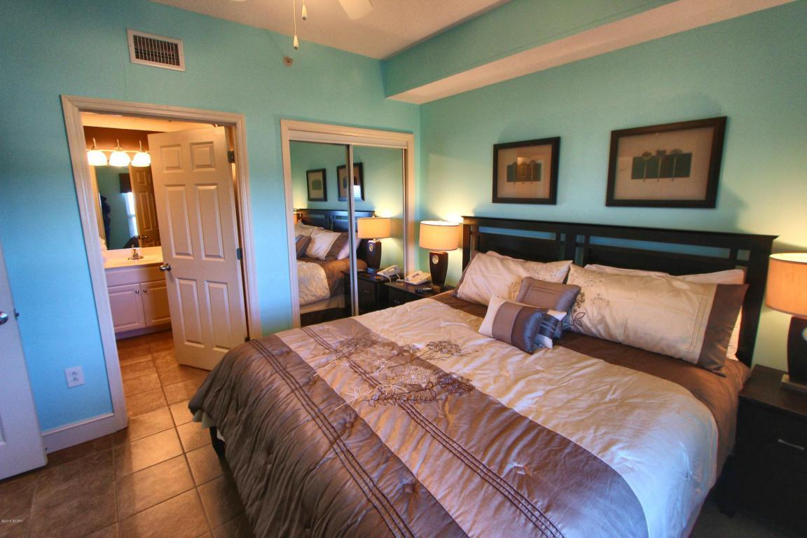 MAJESTIC BEACH TOWERS II - Residential