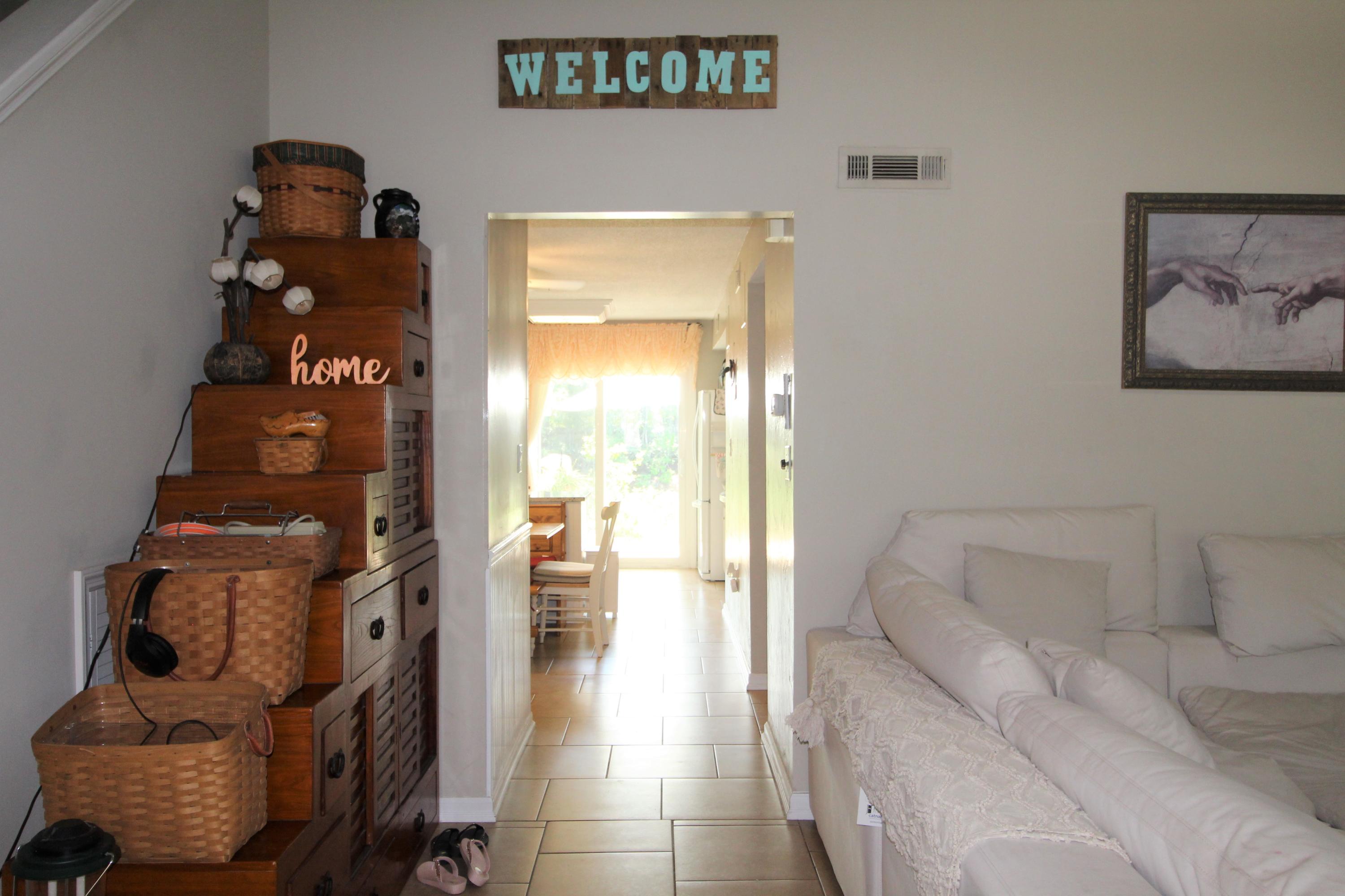 CLOVERDALE LAKE - Residential