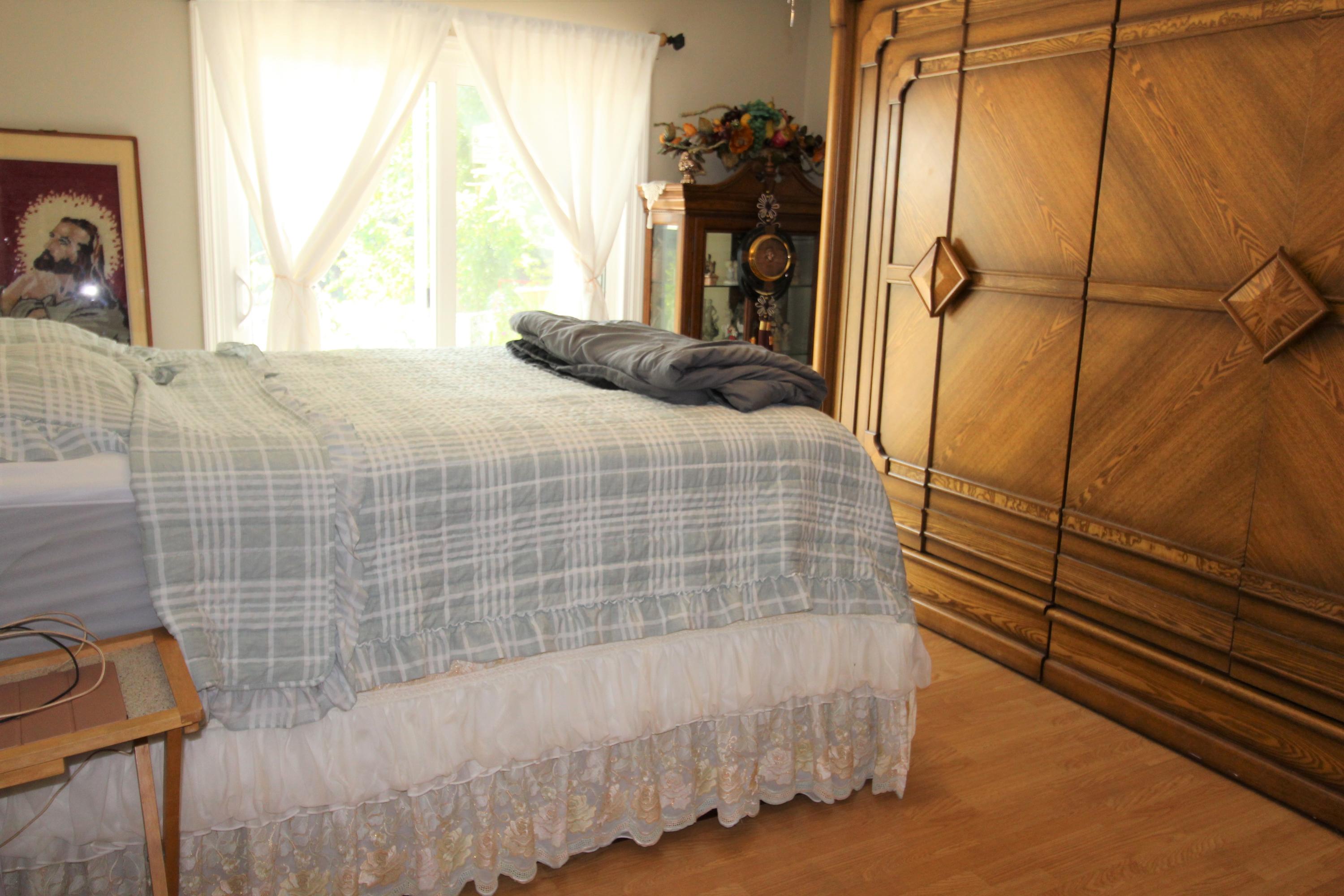 CLOVERDALE LAKE - Residential