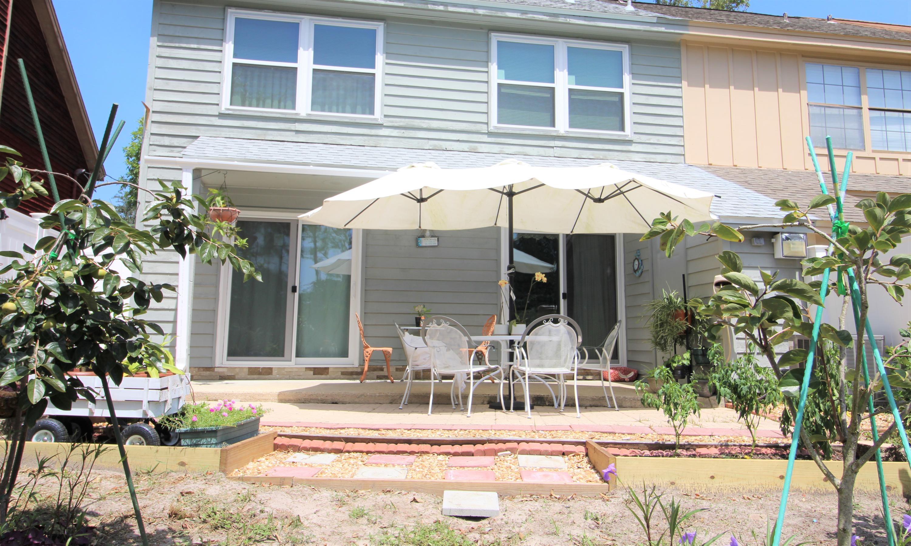 CLOVERDALE LAKE - Residential