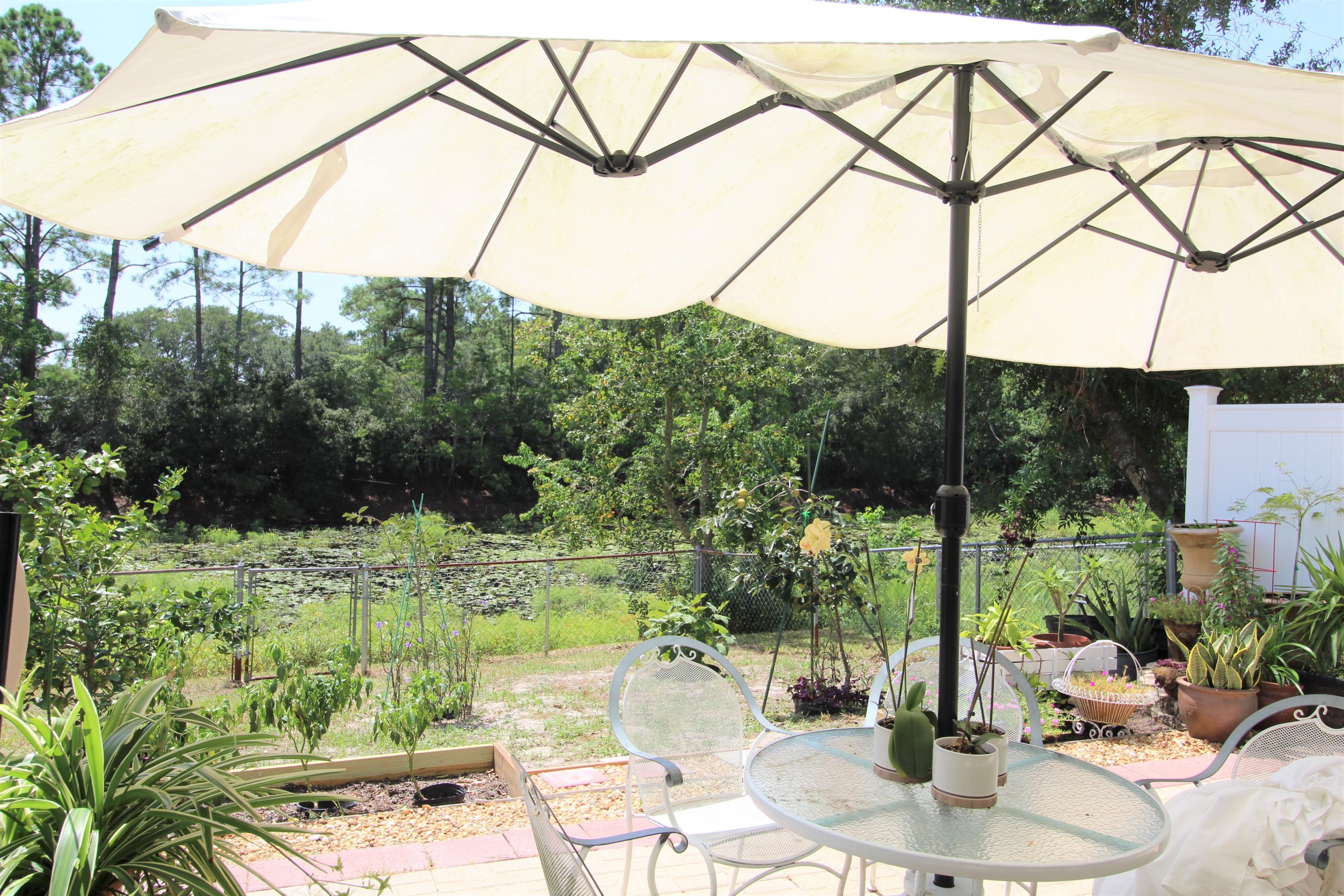 CLOVERDALE LAKE - Residential