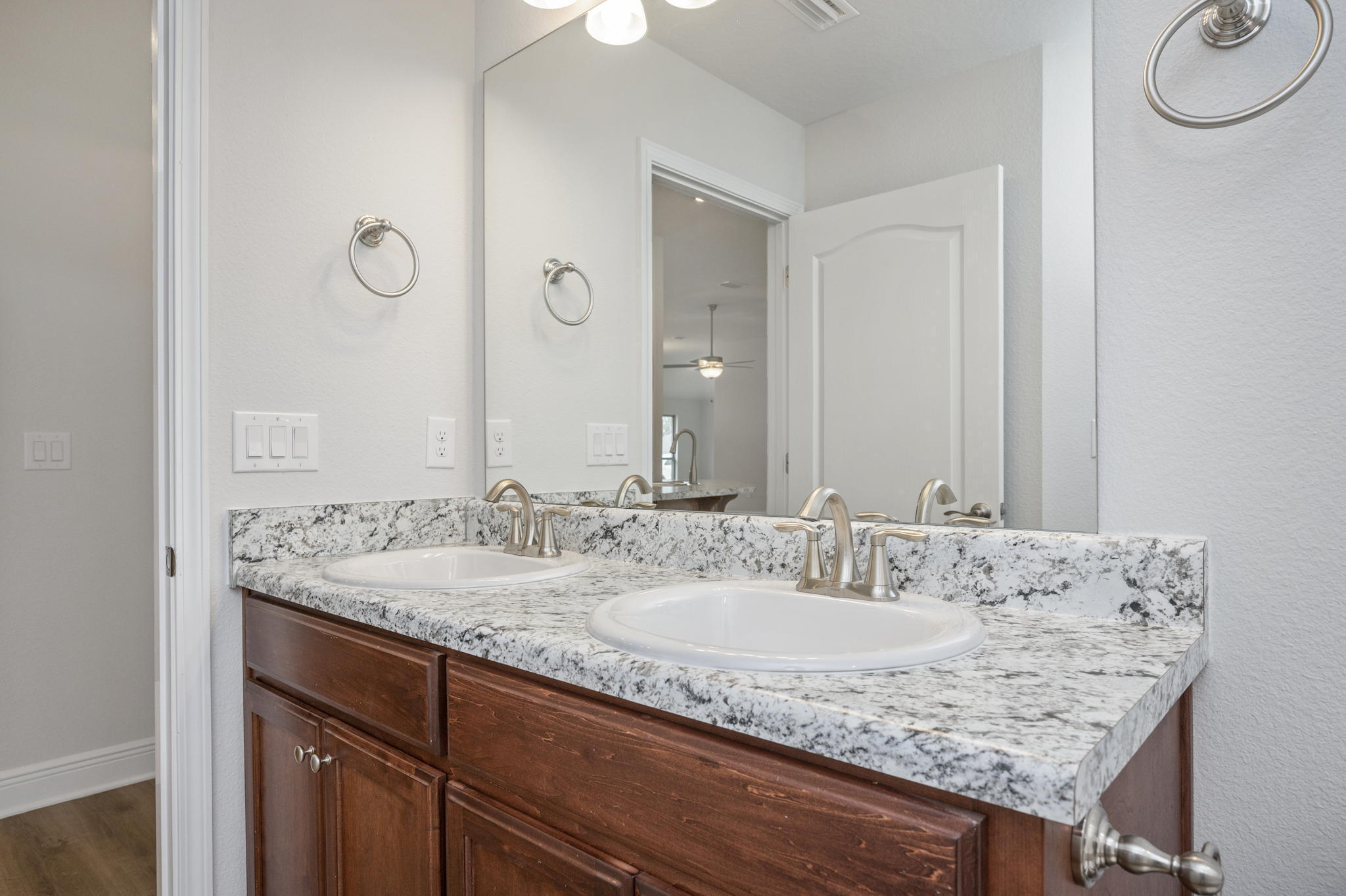 CHARLESTON PLACE - Residential Lease