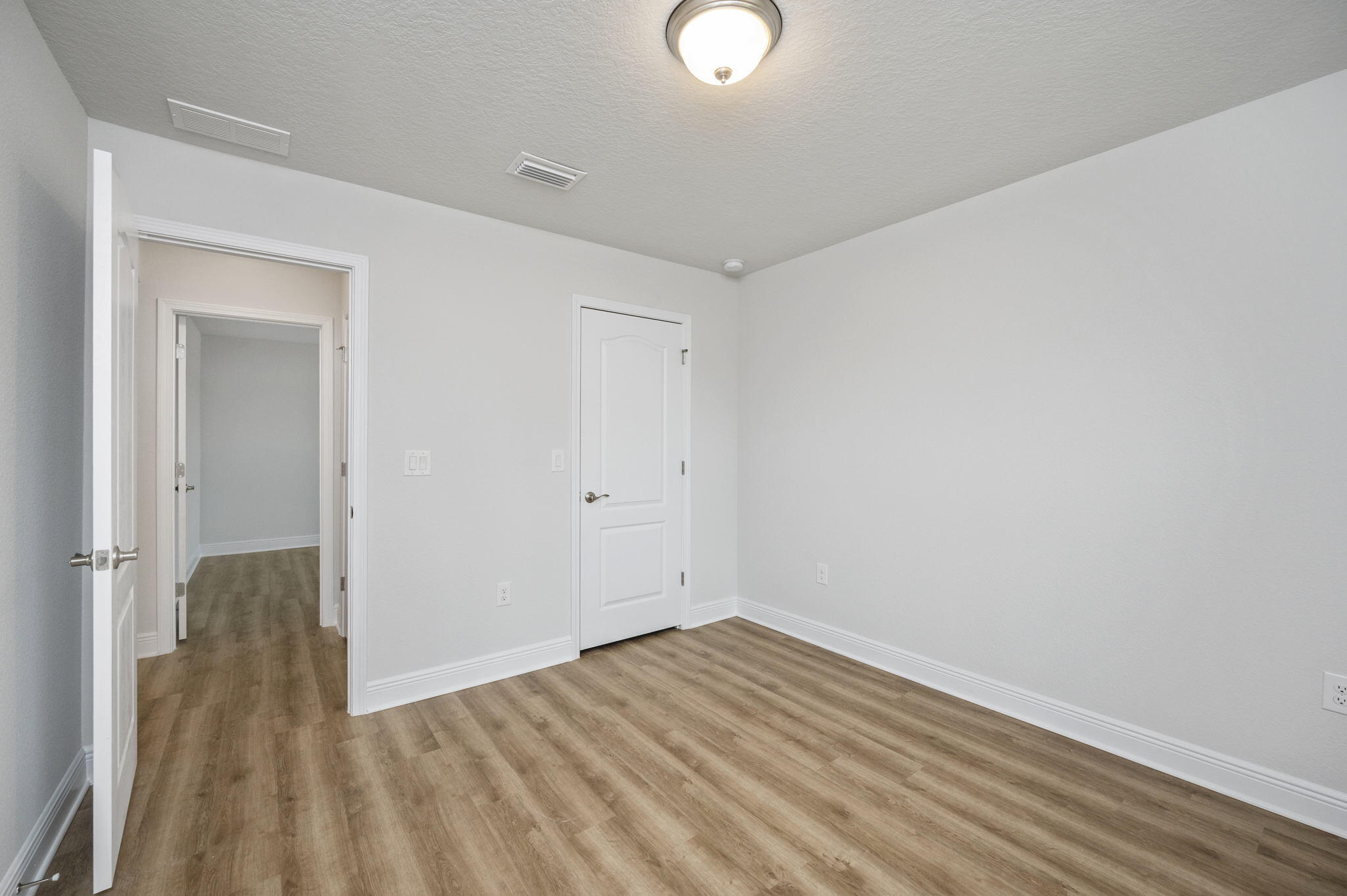 CHARLESTON PLACE - Residential Lease