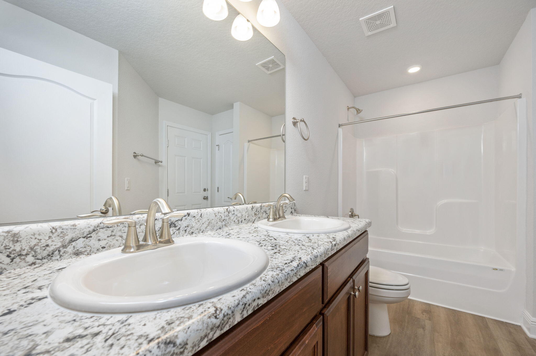 CHARLESTON PLACE - Residential Lease