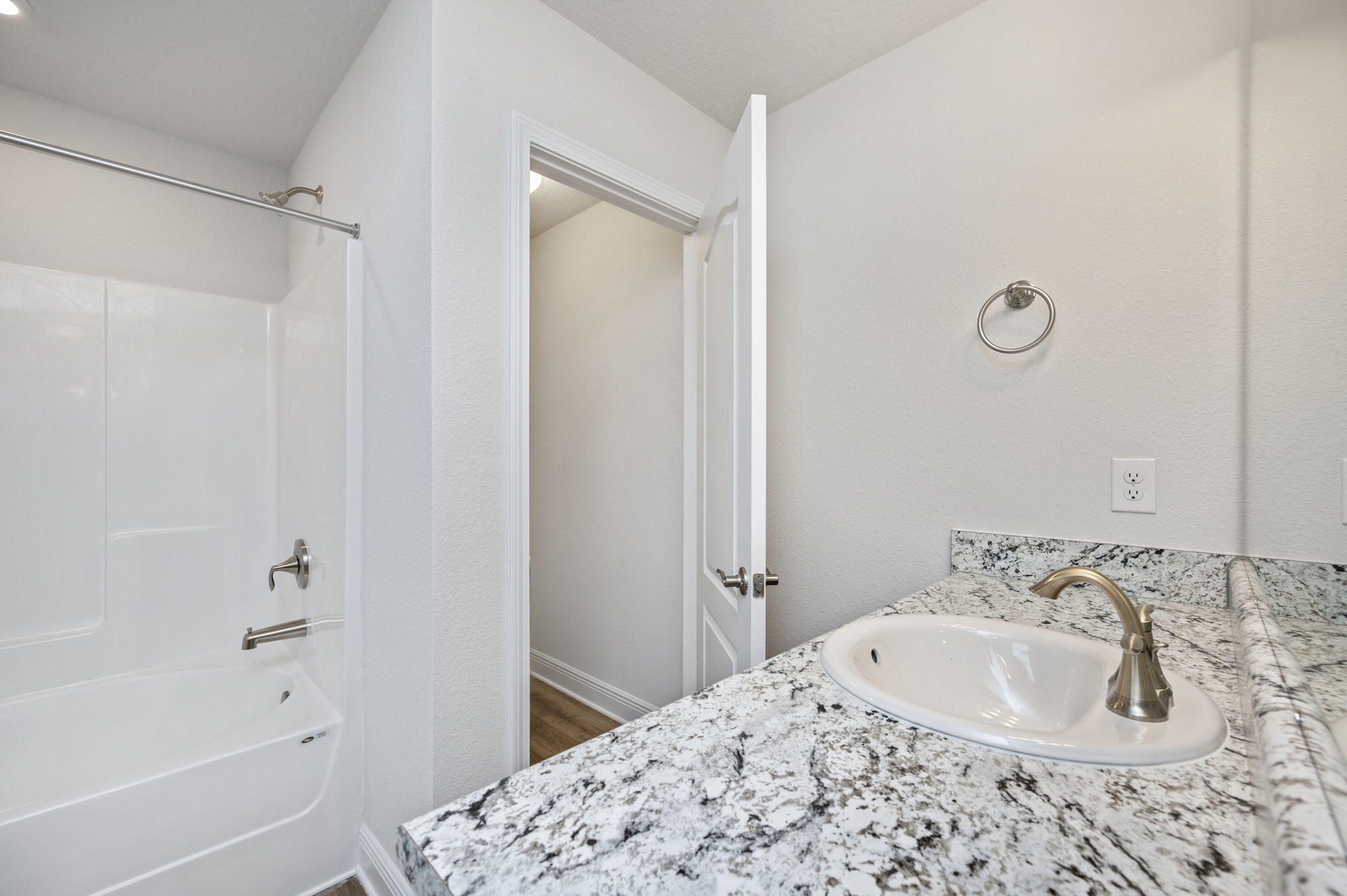 CHARLESTON PLACE - Residential Lease