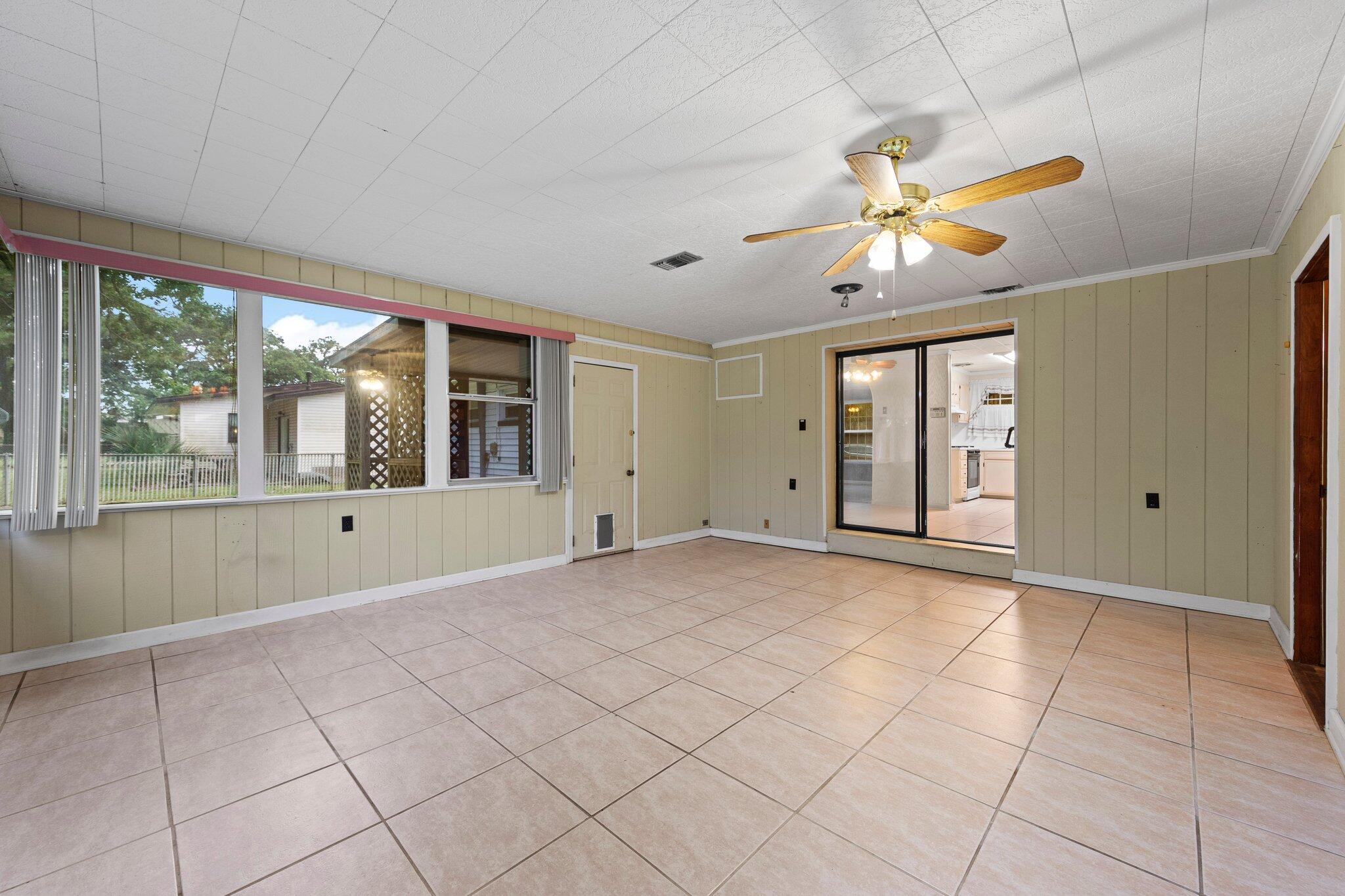 SEABREEZE ADD #4 - Residential