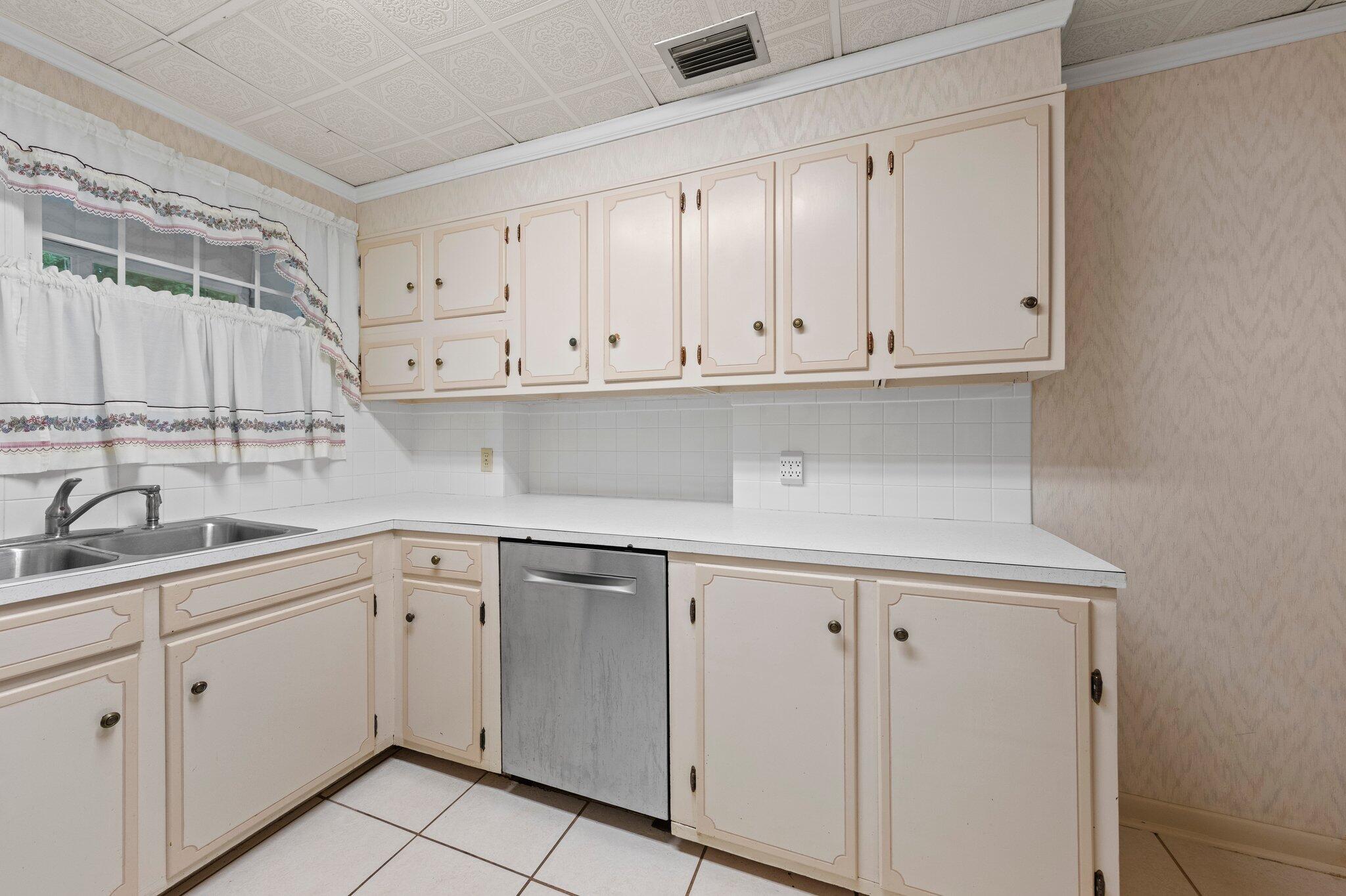 SEABREEZE ADD #4 - Residential
