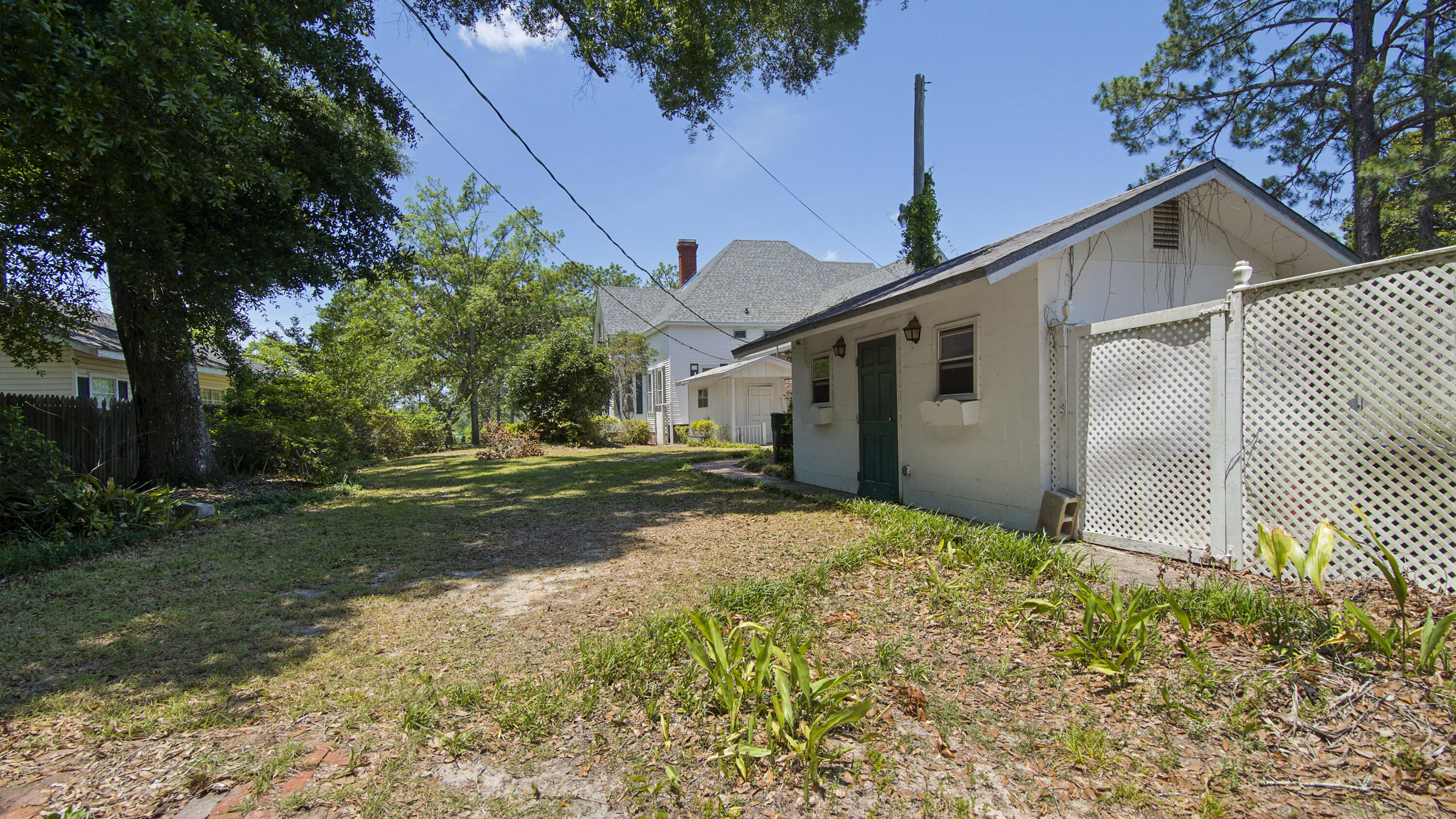 TOWN OF DEFUNIAK SPRINGS - Residential