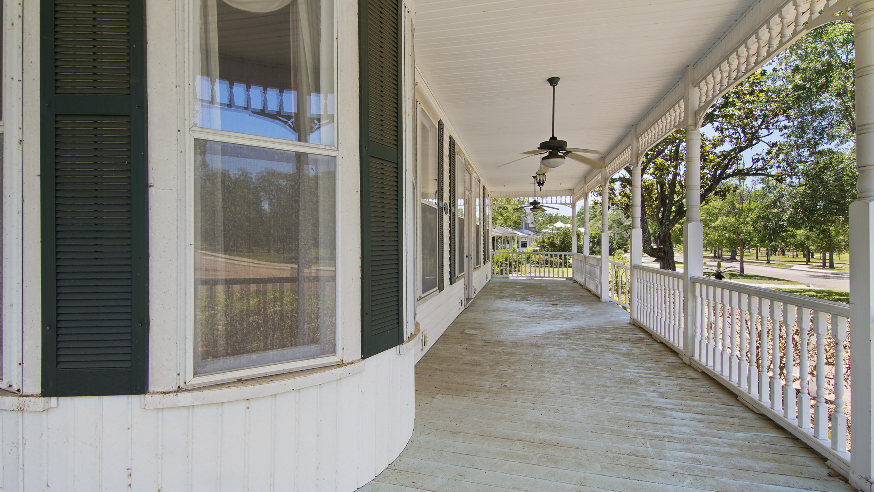 TOWN OF DEFUNIAK SPRINGS - Residential