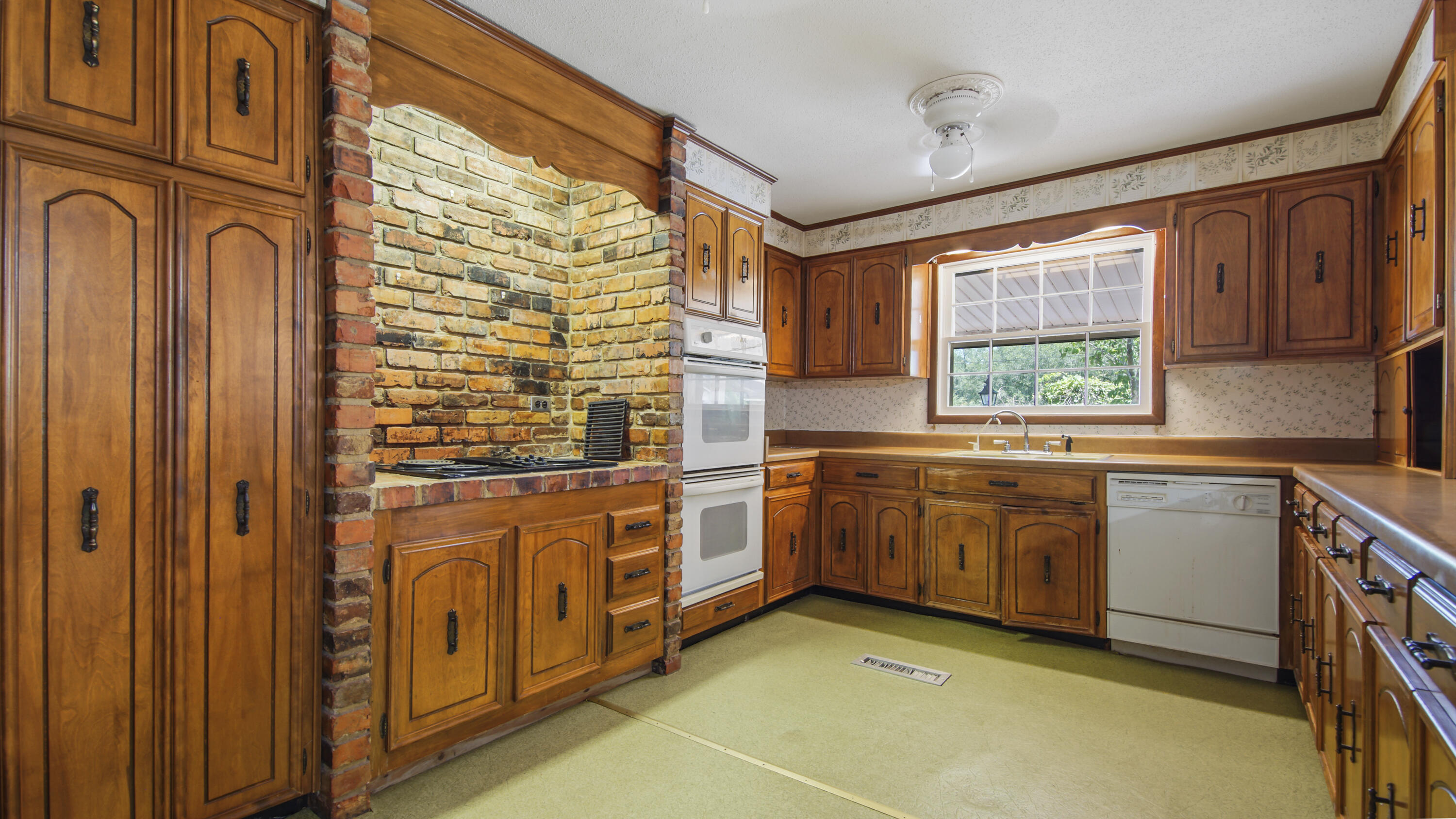 TOWN OF DEFUNIAK SPRINGS - Residential