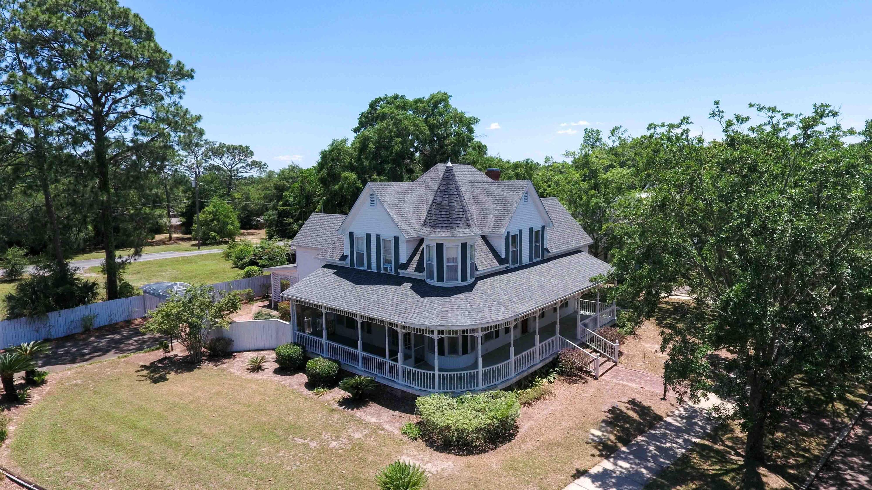 TOWN OF DEFUNIAK SPRINGS - Residential