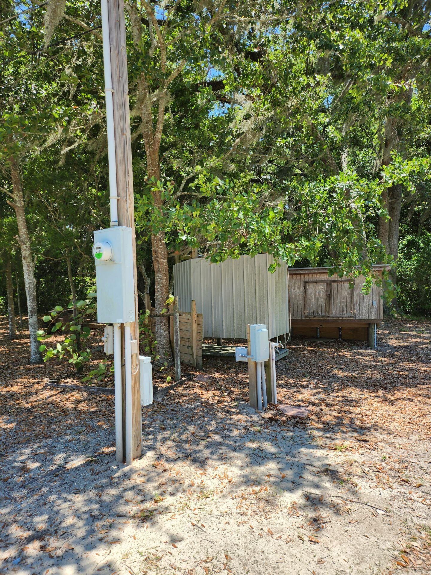 Basin Bayou - Land