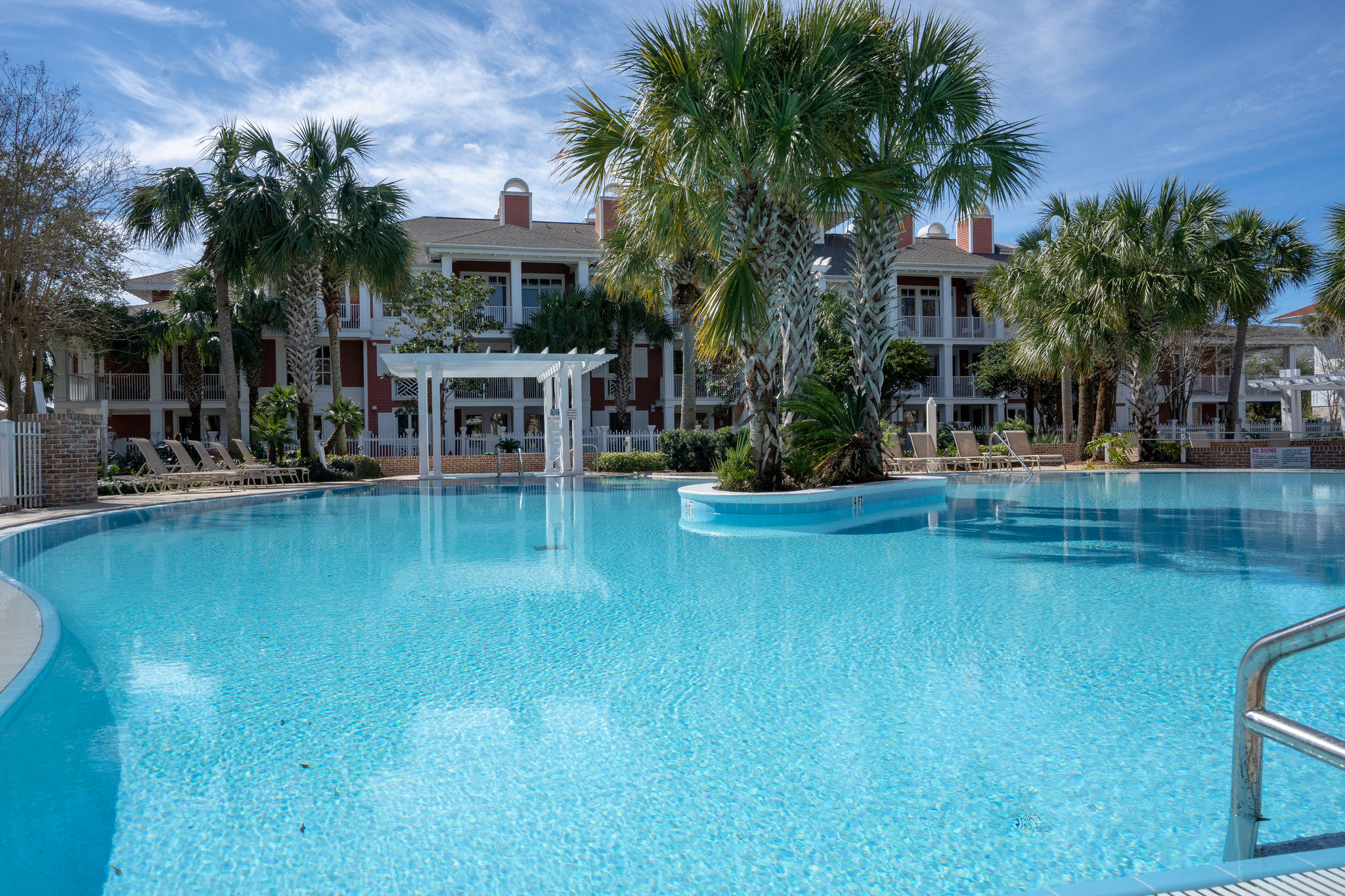 MARKET STREET INN - Residential