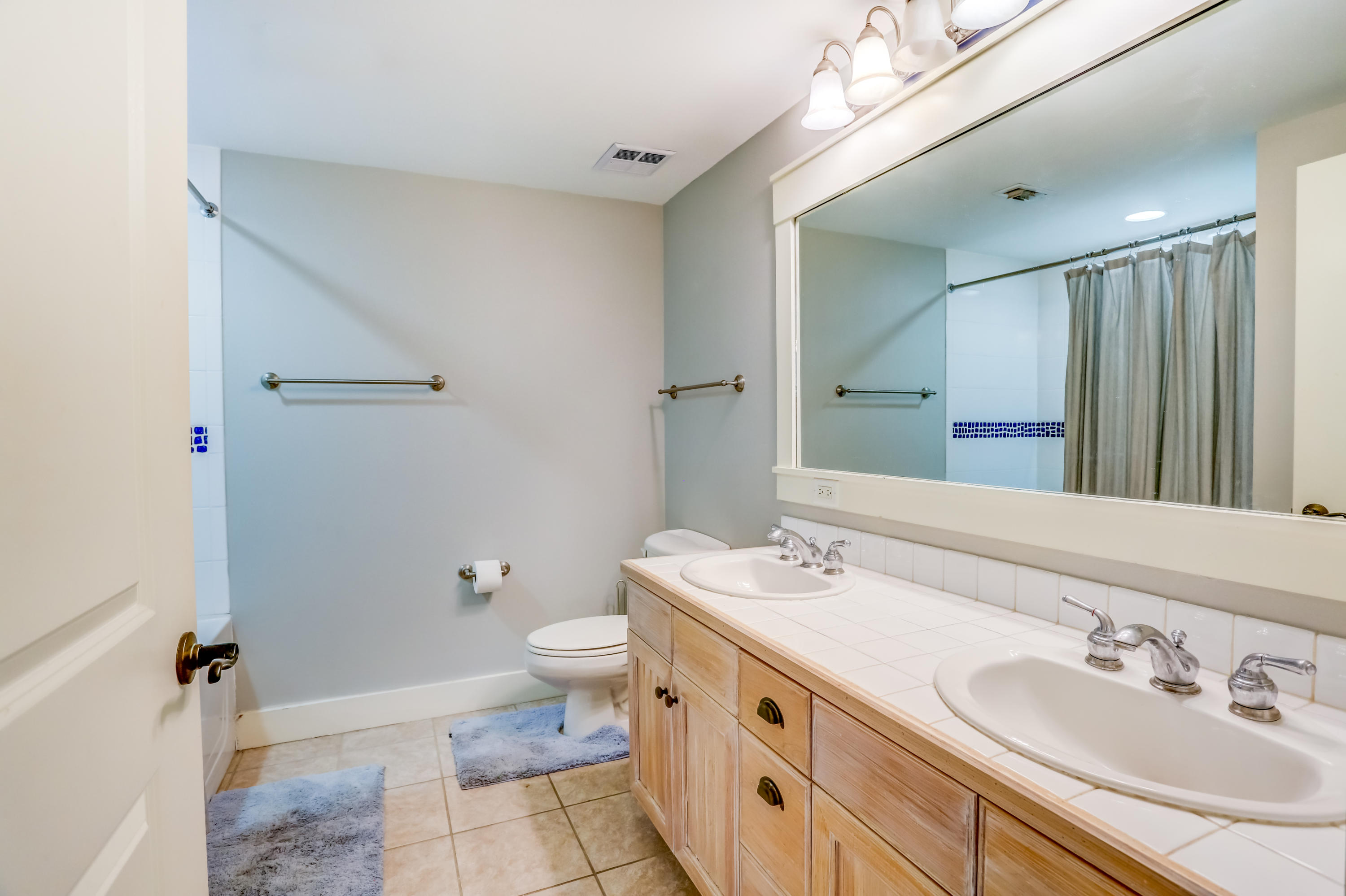 MARKET STREET INN - Residential