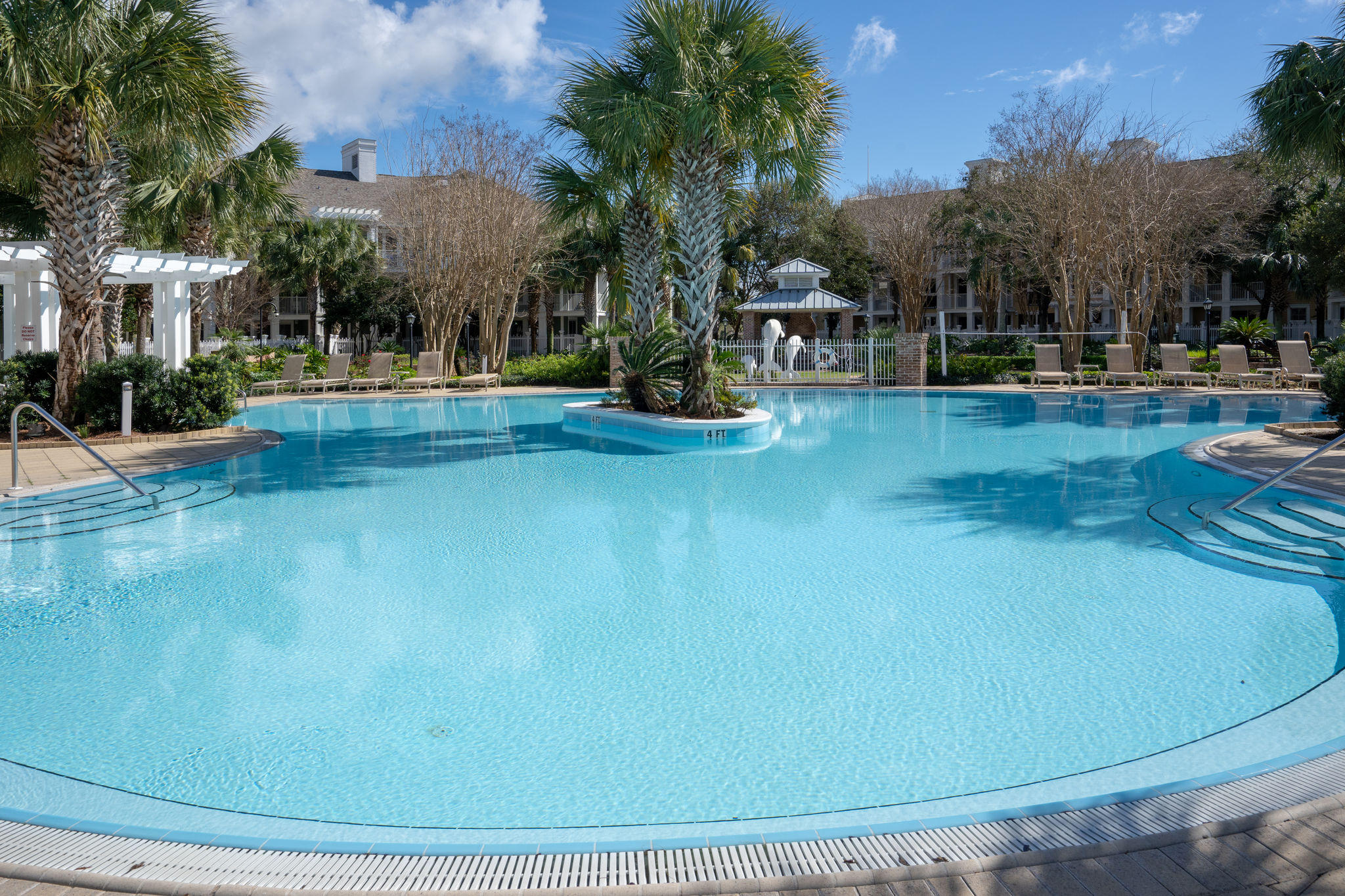 MARKET STREET INN - Residential