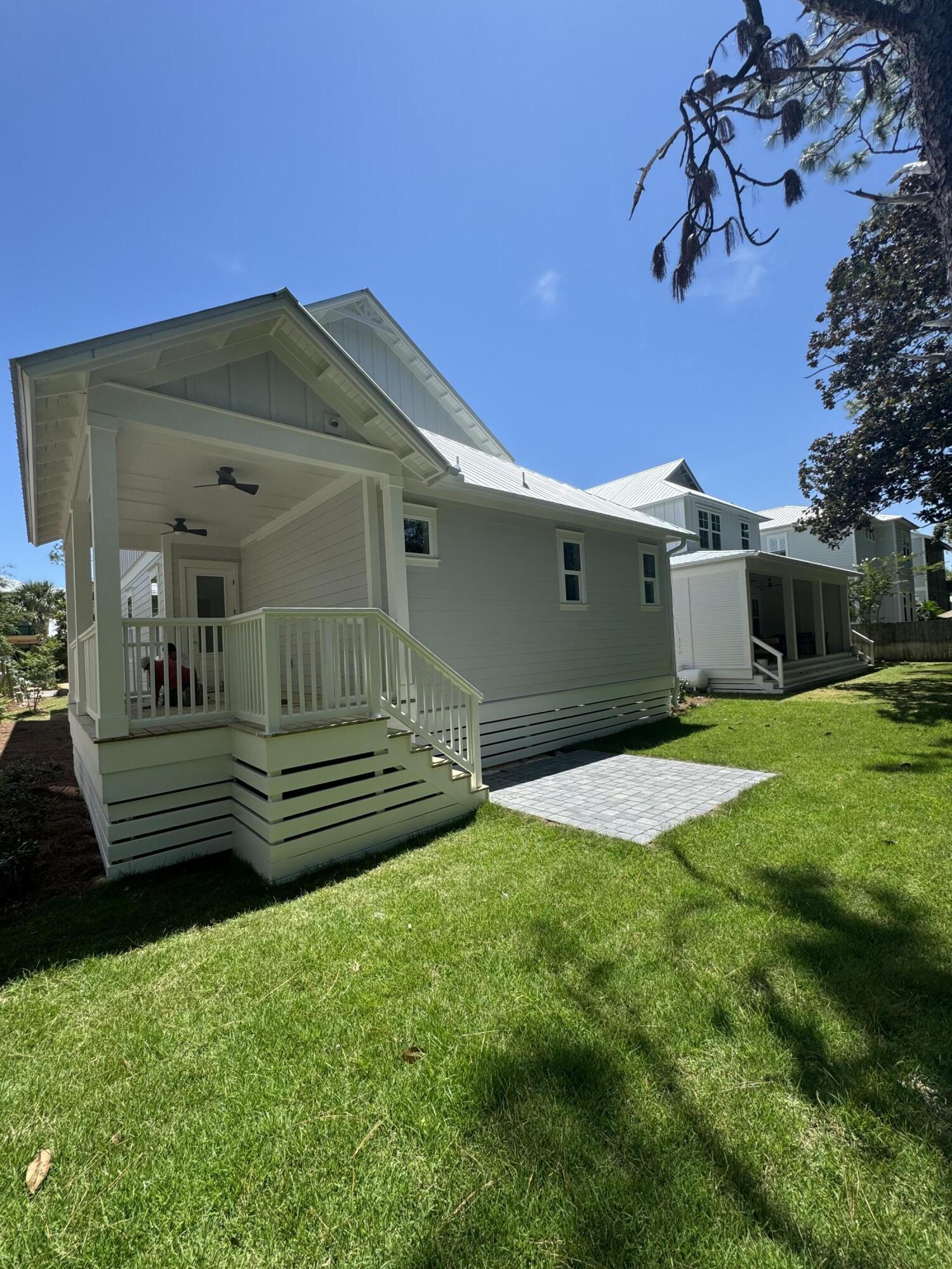 HIDDEN GROVE - Residential