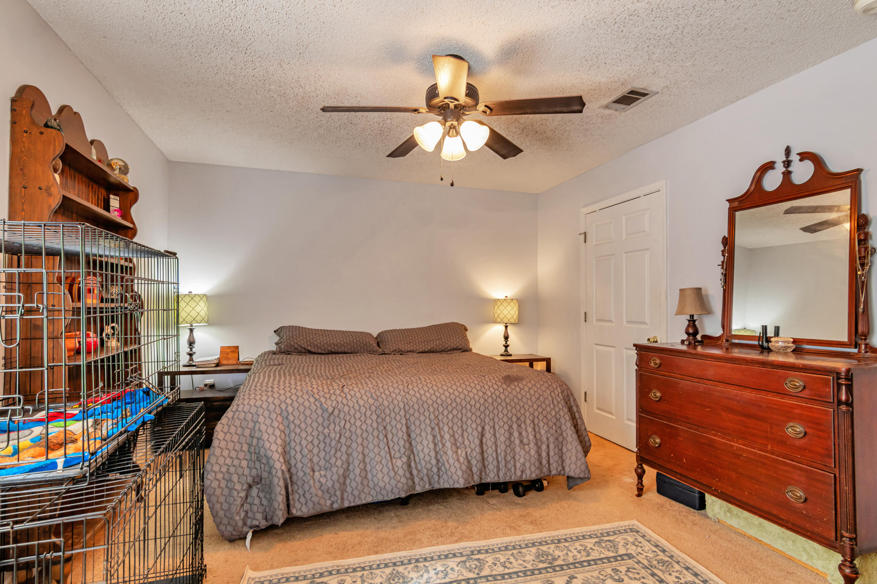 JERNIGAN S/D 2ND ADD LOT 18 BLK C - Residential