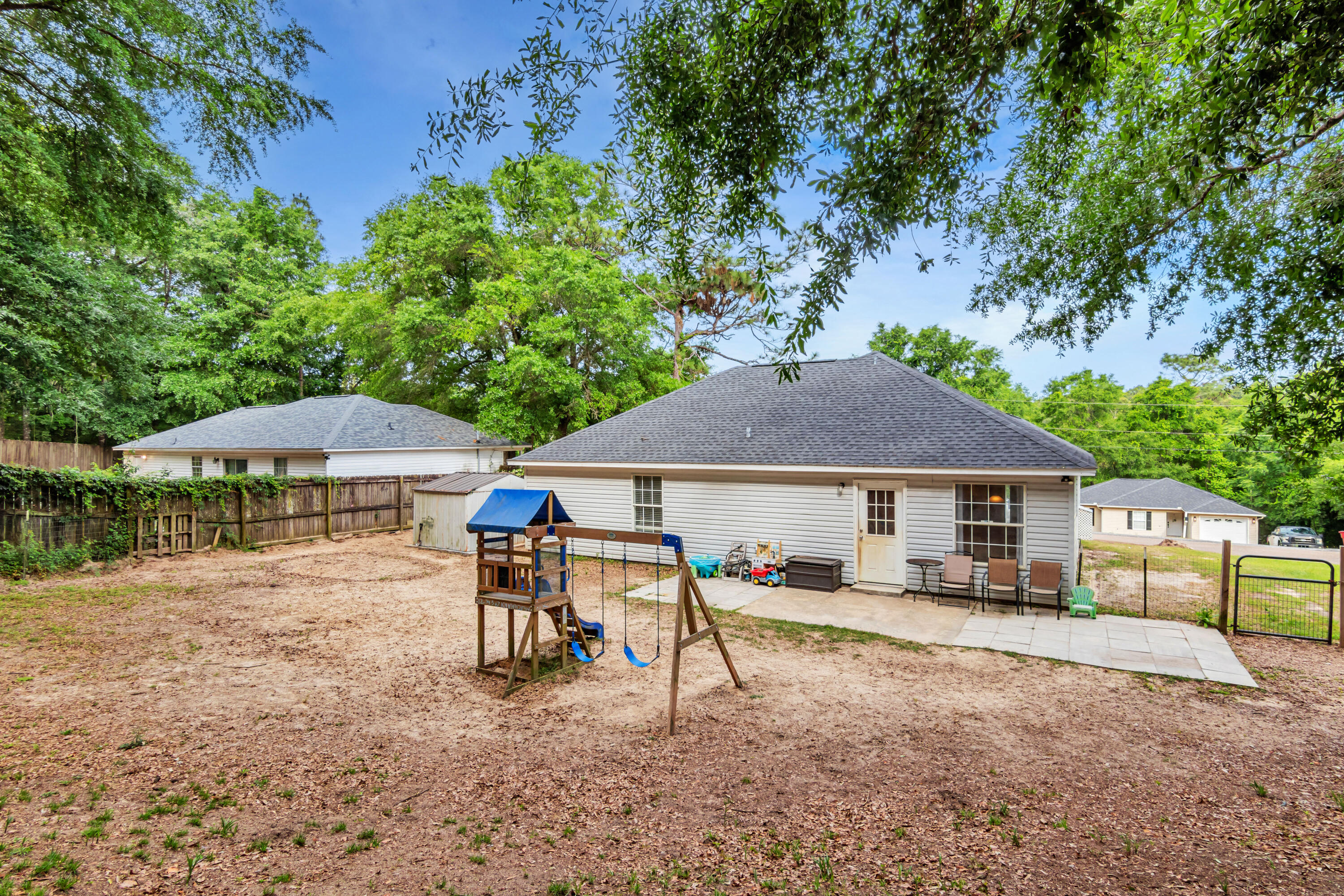 JERNIGAN S/D 2ND ADD LOT 18 BLK C - Residential