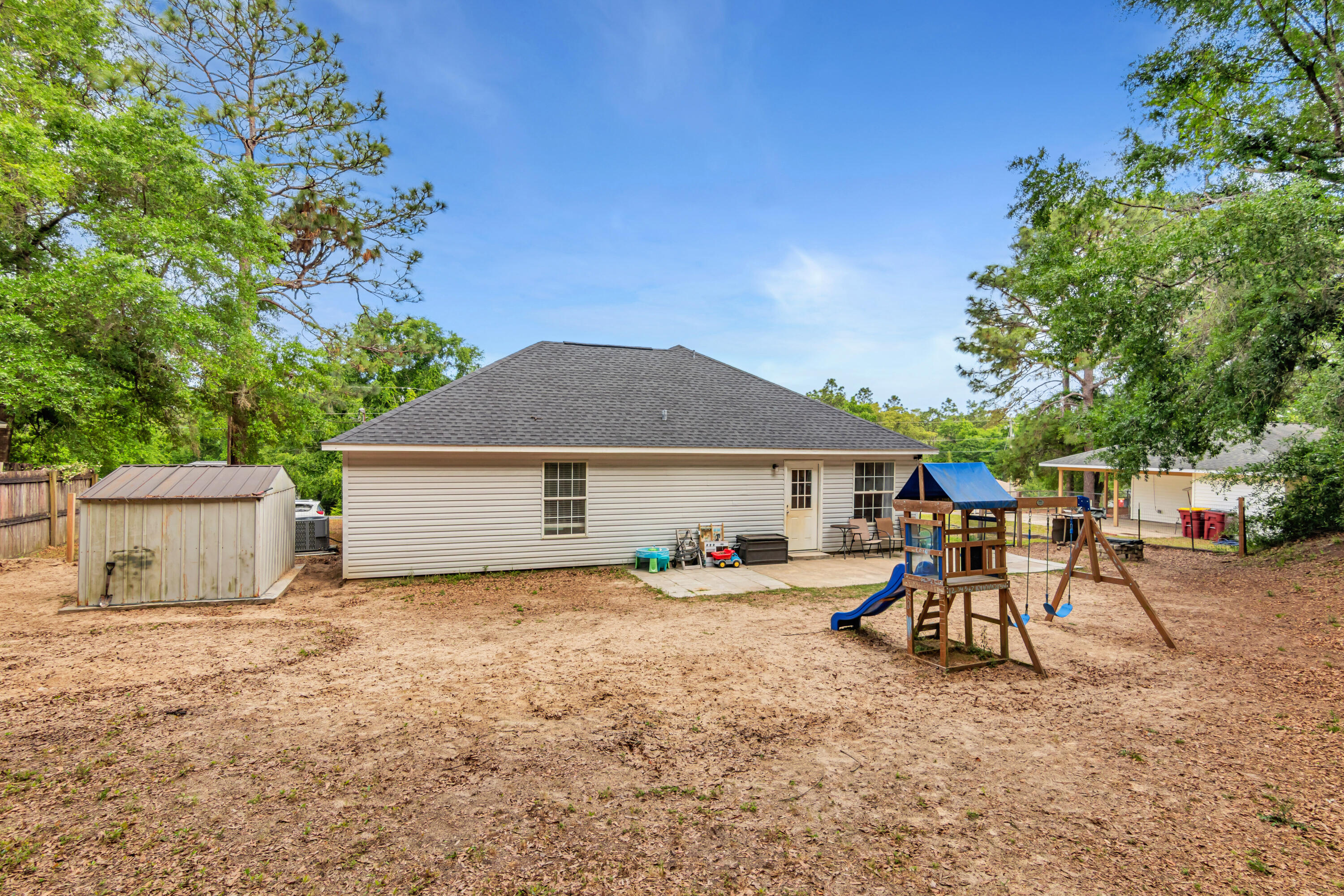 JERNIGAN S/D 2ND ADD LOT 18 BLK C - Residential