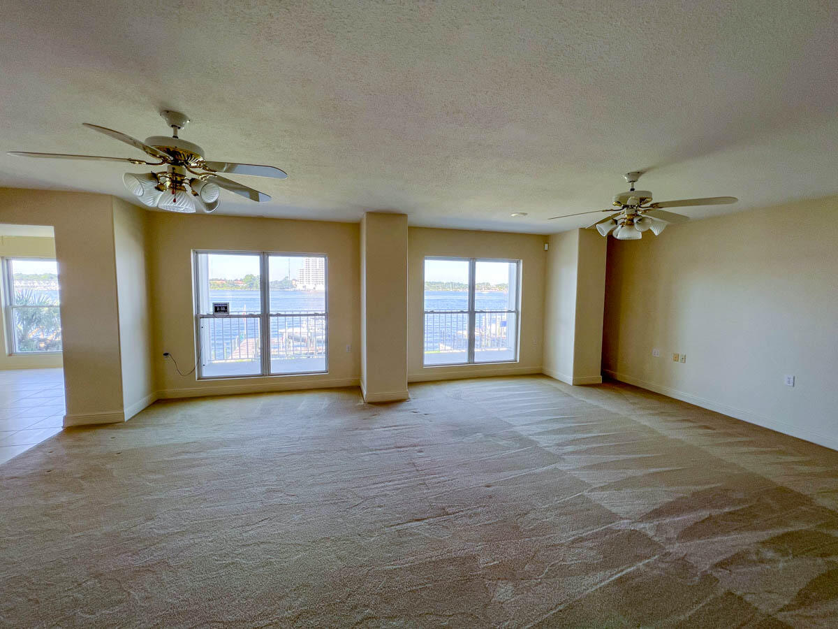 SANTA ROSA ISLAND LOT 393 BLK 7 - Residential