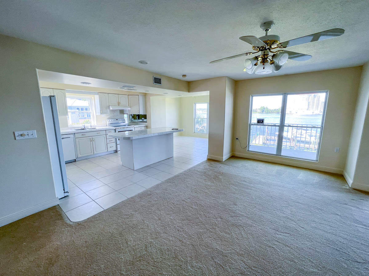 SANTA ROSA ISLAND LOT 393 BLK 7 - Residential